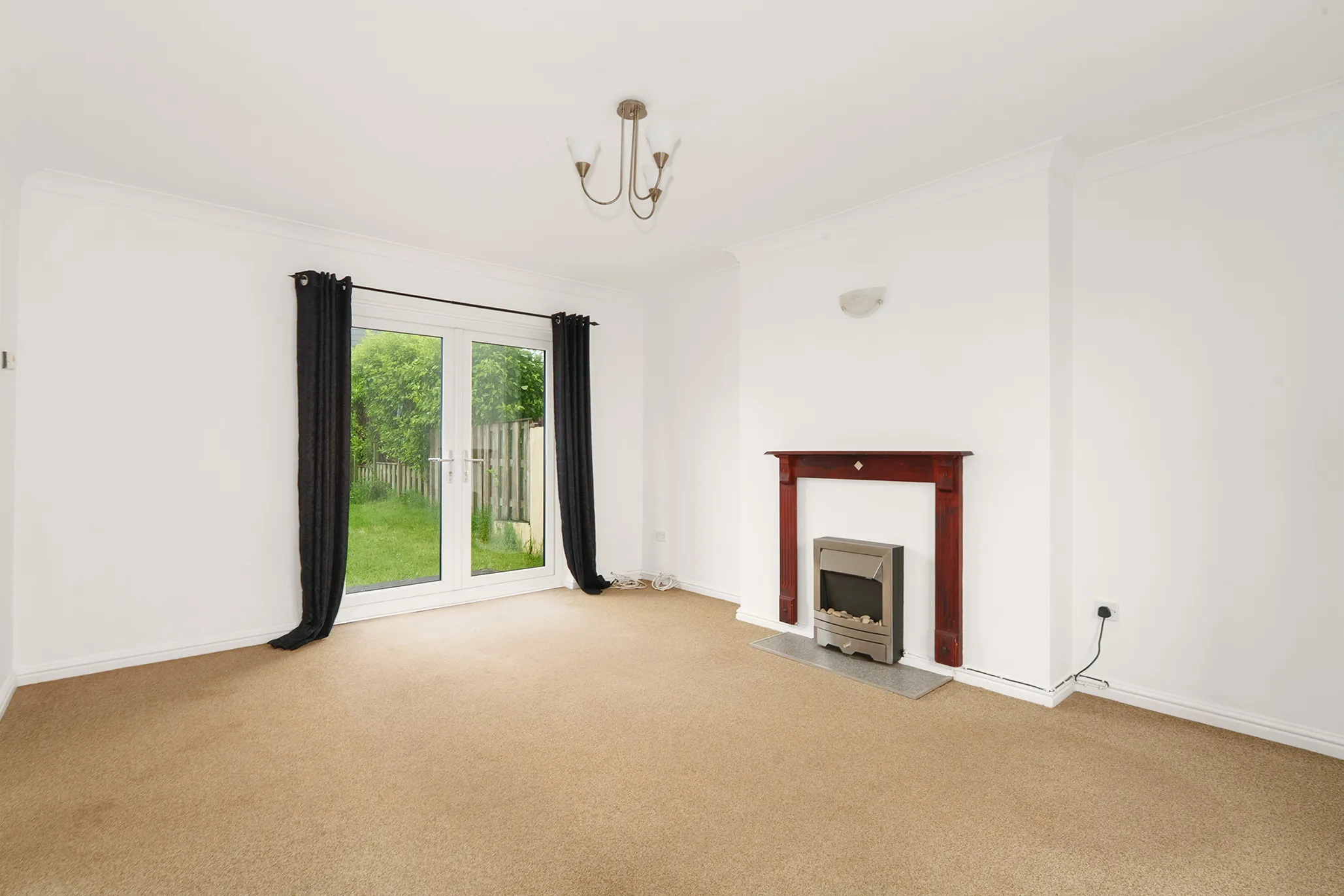 53 Lakeside Road, Douglas. — Photo 3 of 5