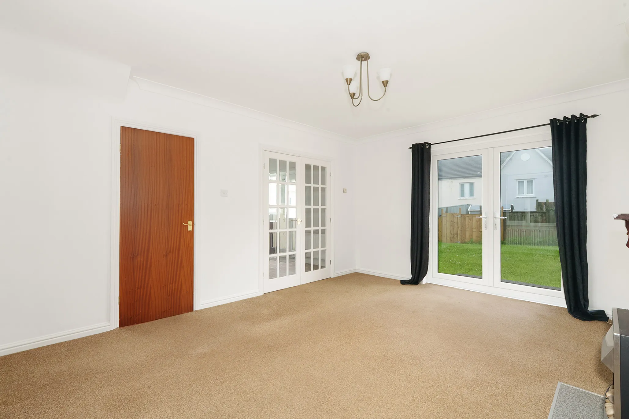53 Lakeside Road, Douglas. — Photo 4 of 5