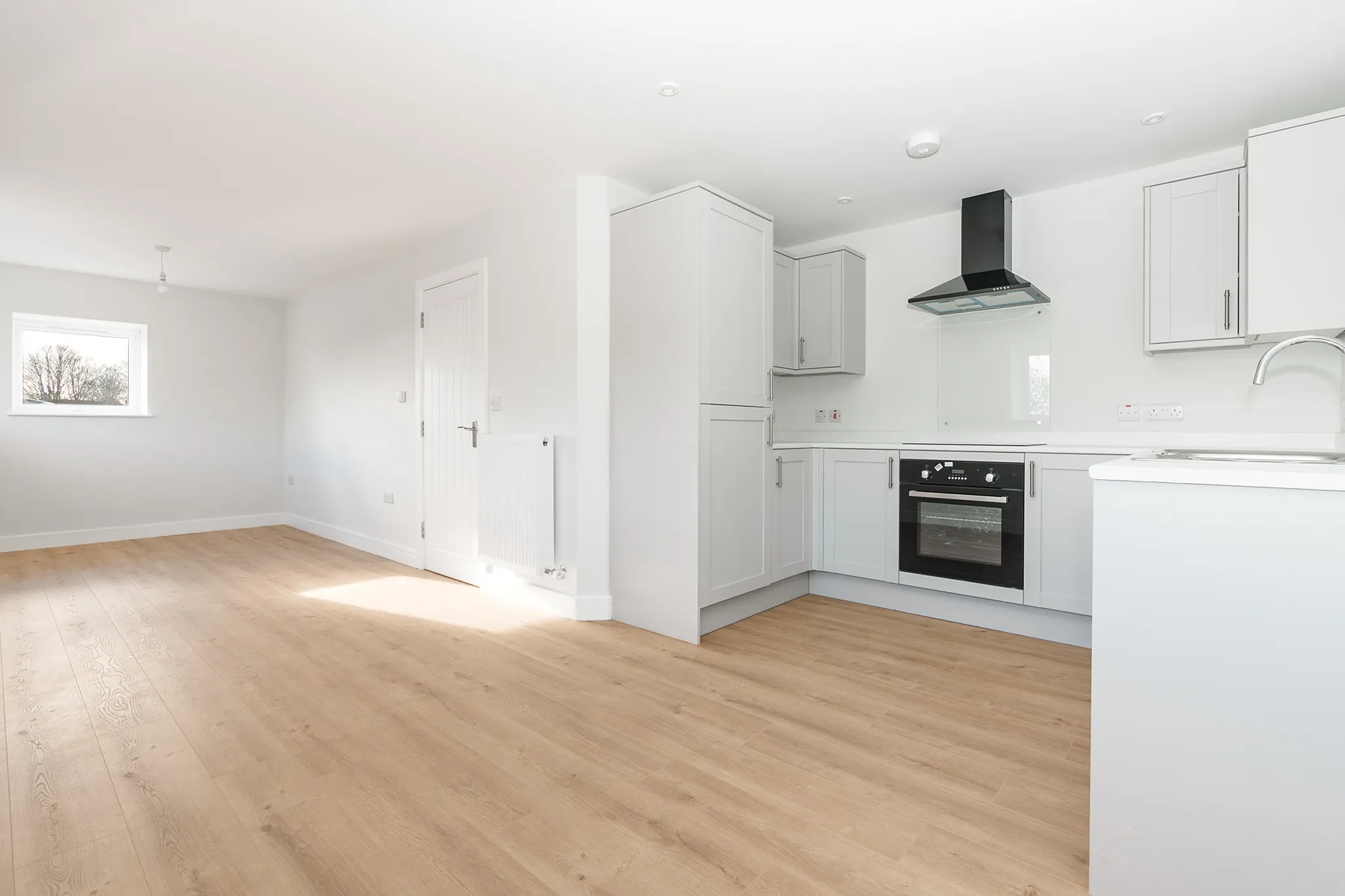 1 Stanley Court, Second Avenue, Onchan. — Photo 3 of 5