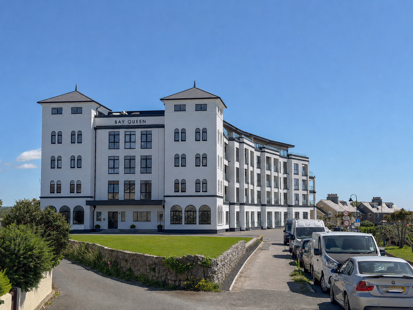 21 Bay Queen Apartments, Port St Mary. — Photo 1 of 26