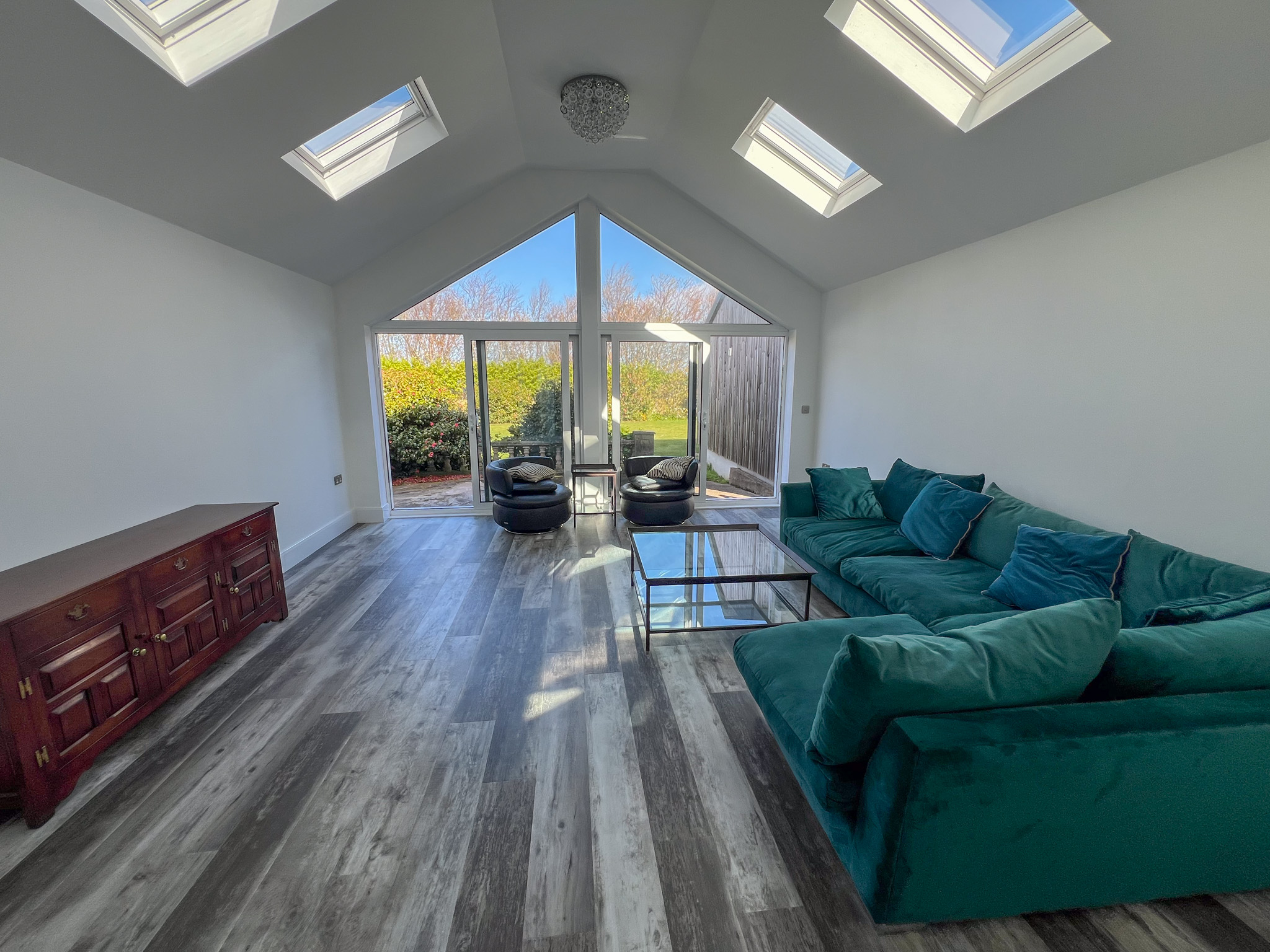 High Tilt Annex, Kirk Michael. — Photo 2 of 26