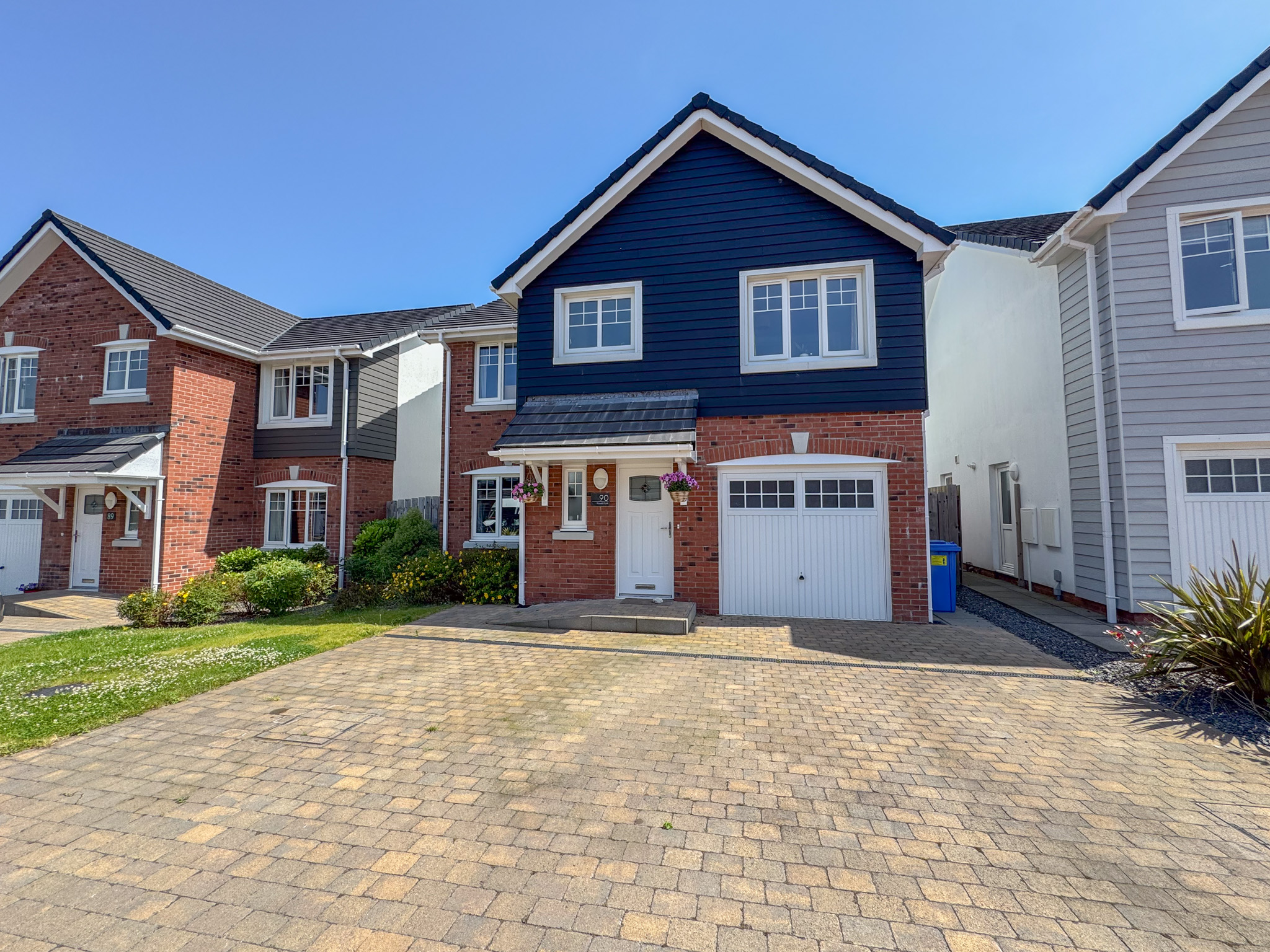 90 Royal Park, Ramsey. — Photo 1 of 23