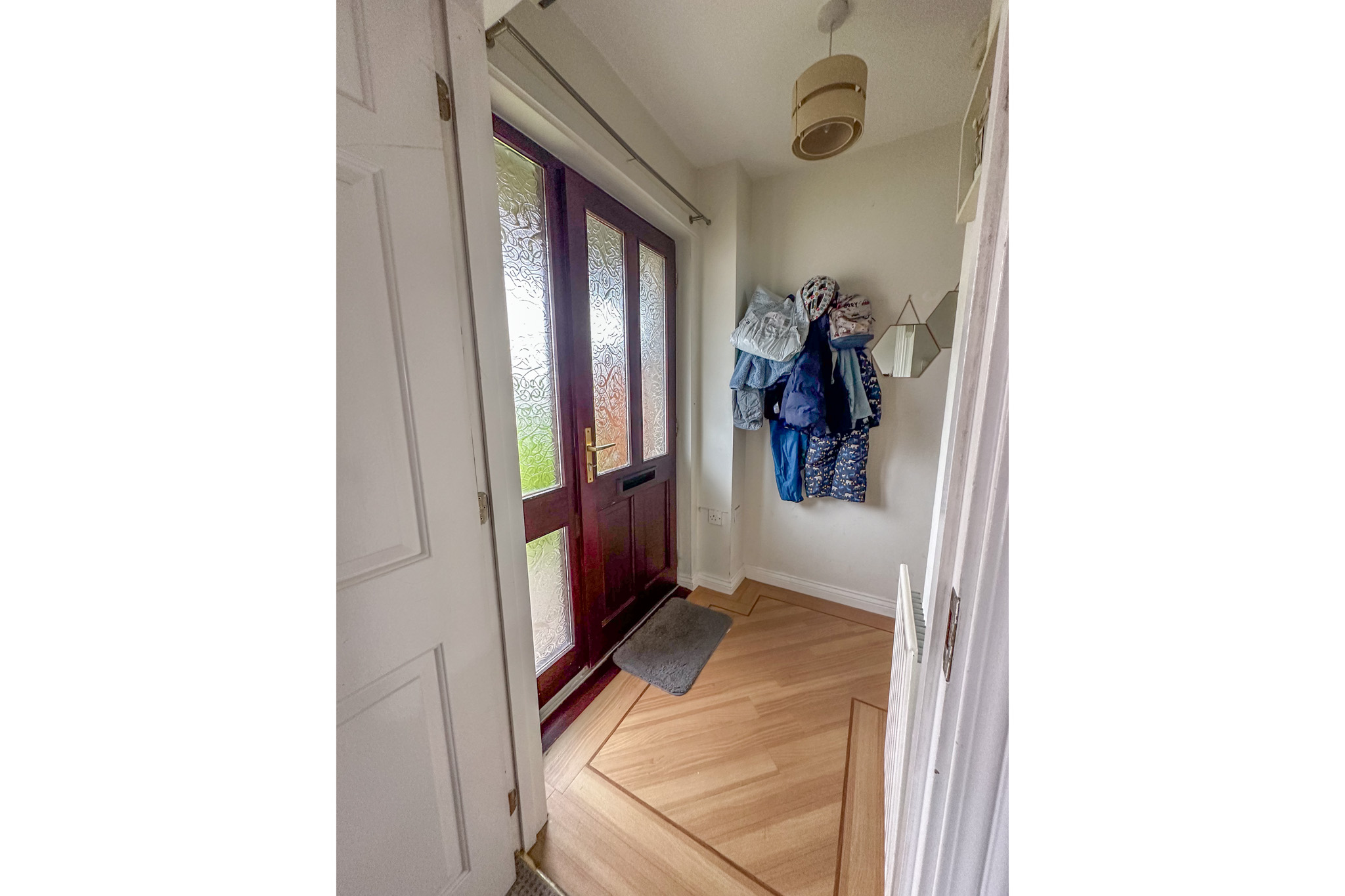15 Oak Road, Peel. — Photo 2 of 21