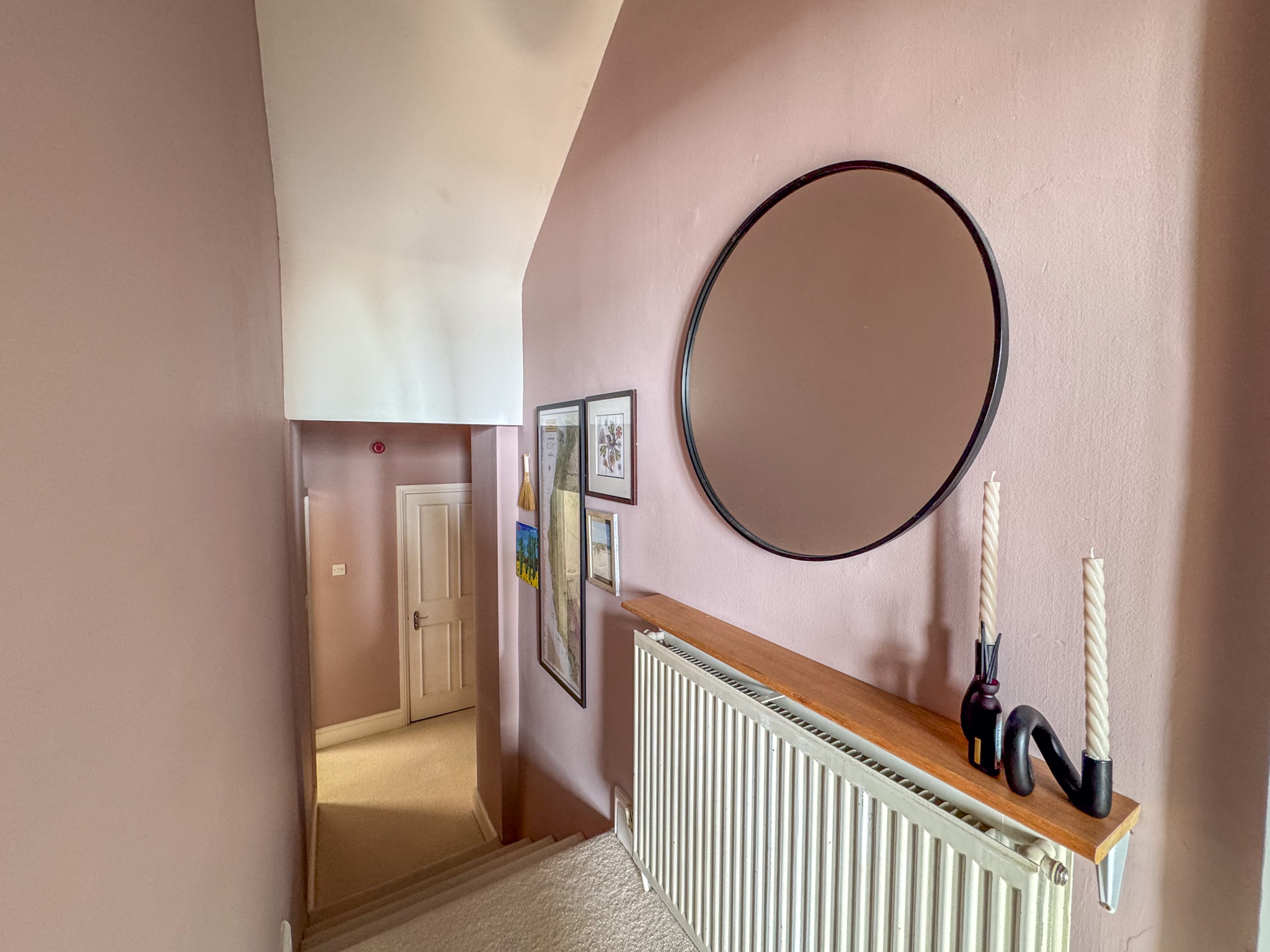 Flat 3 Carmodale, Ramsey. — Photo 2 of 19