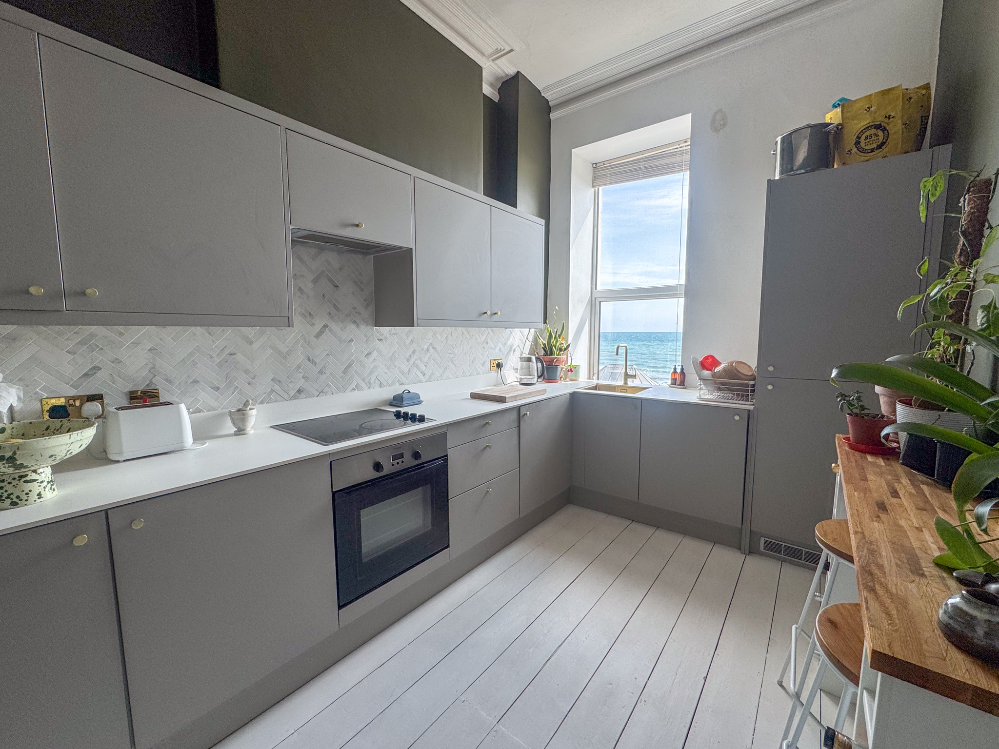 Flat 3 Carmodale, Ramsey. — Photo 4 of 19