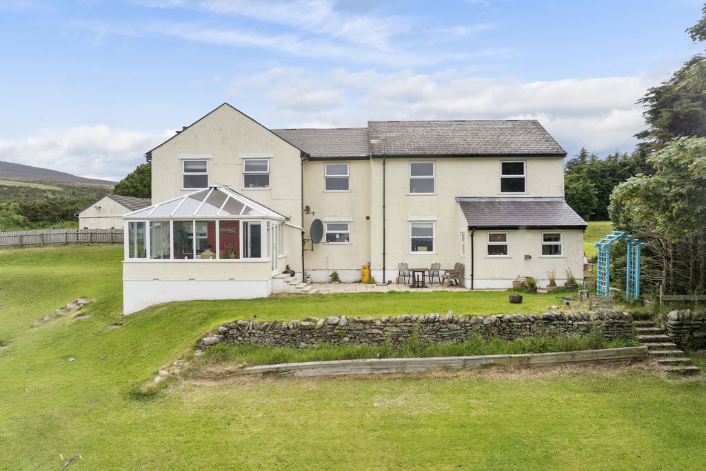 Old Clarum House, Ballaragh Road, Laxey IM4 7PL. — Photo 2 of 42