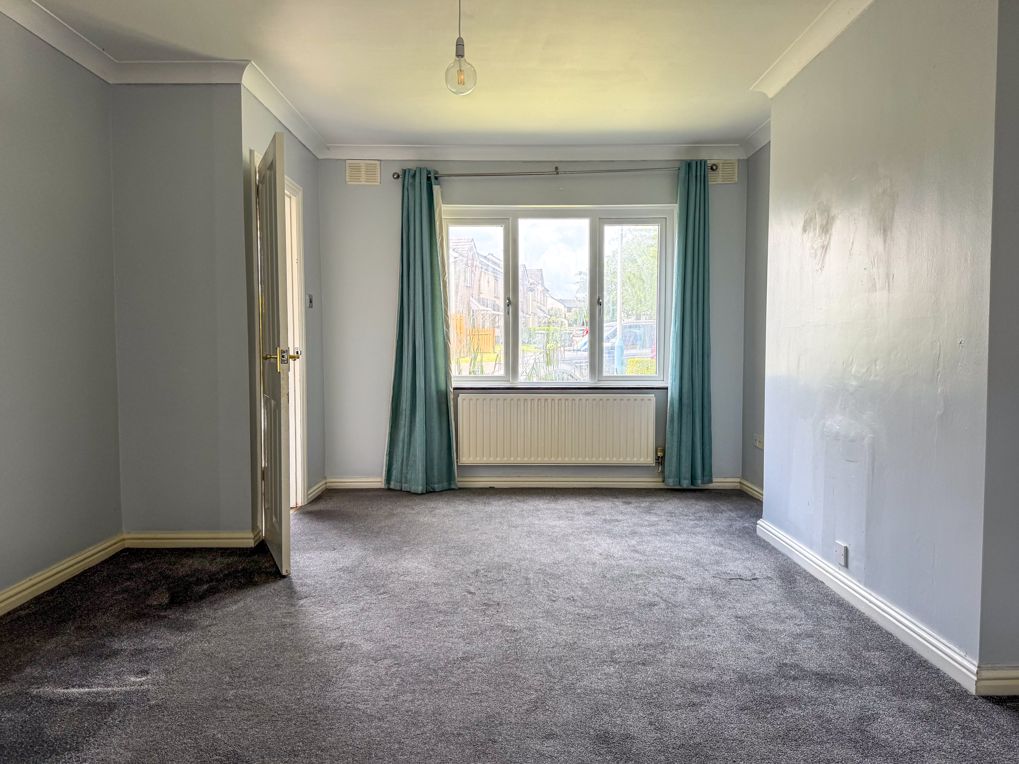 65 Governors Hill, Douglas. — Photo 2 of 13