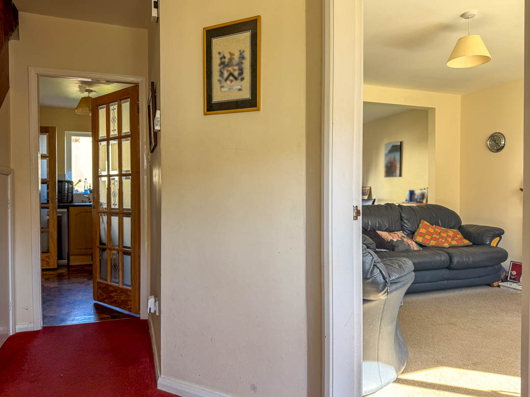 41 Campion Way, Douglas. — Photo 3 of 19