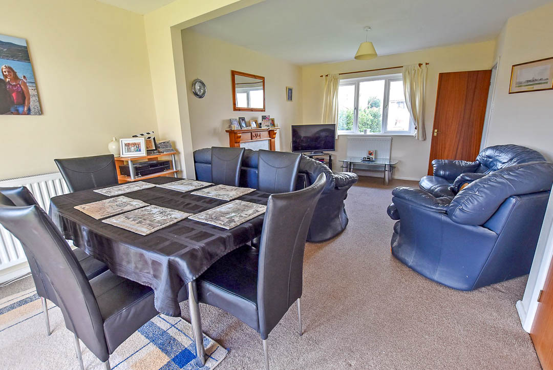 41 Campion Way, Douglas. — Photo 5 of 19