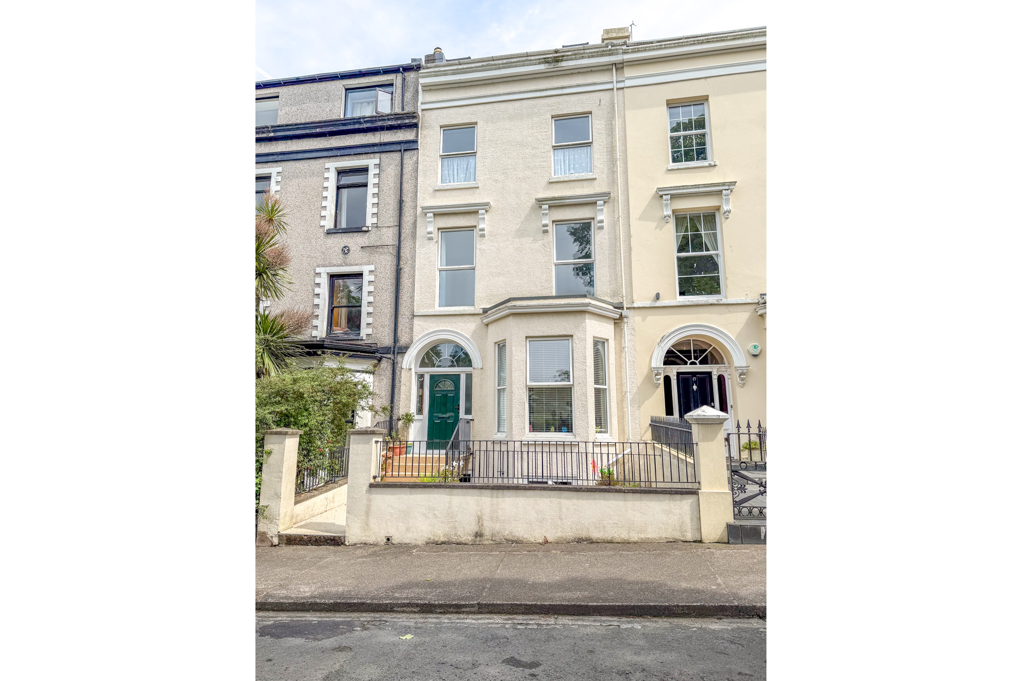 Apt 1, 16 Derby Square, Douglas. — Photo 1 of 15