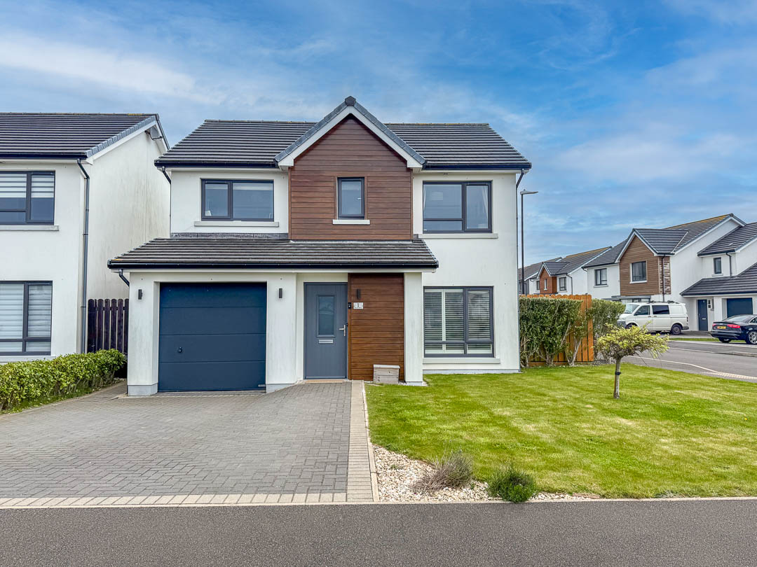 1 Meayll Drive, Ballakilley, Port St Mary. — Photo 1 of 36