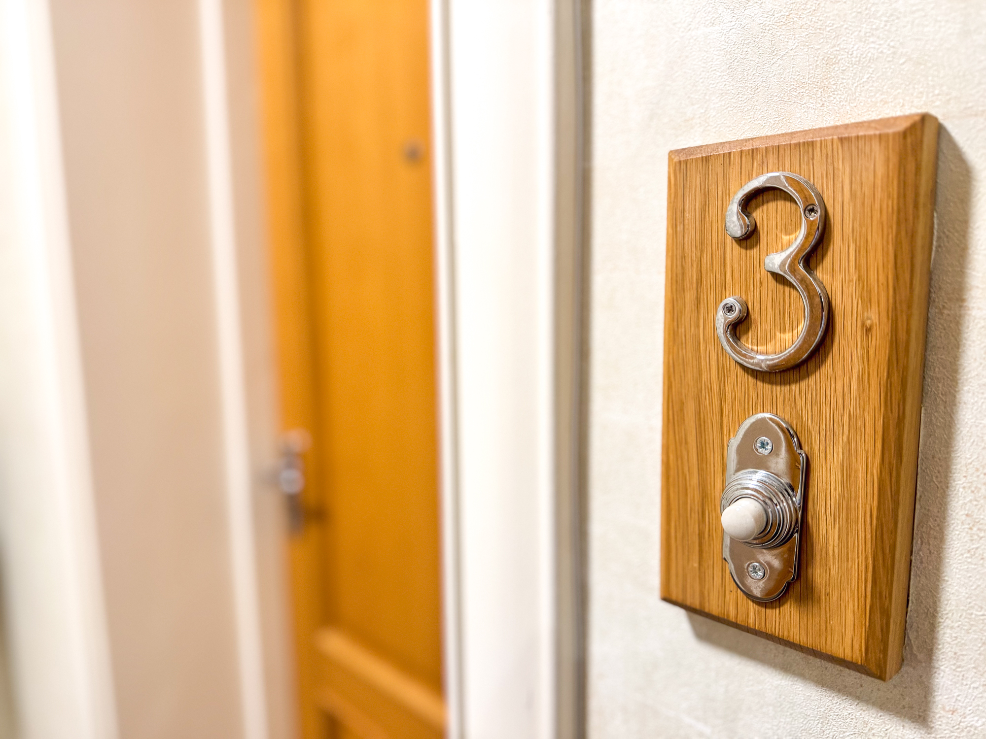 3 Majestic Apartments, King Edward Road, Onchan. — Photo 3 of 32