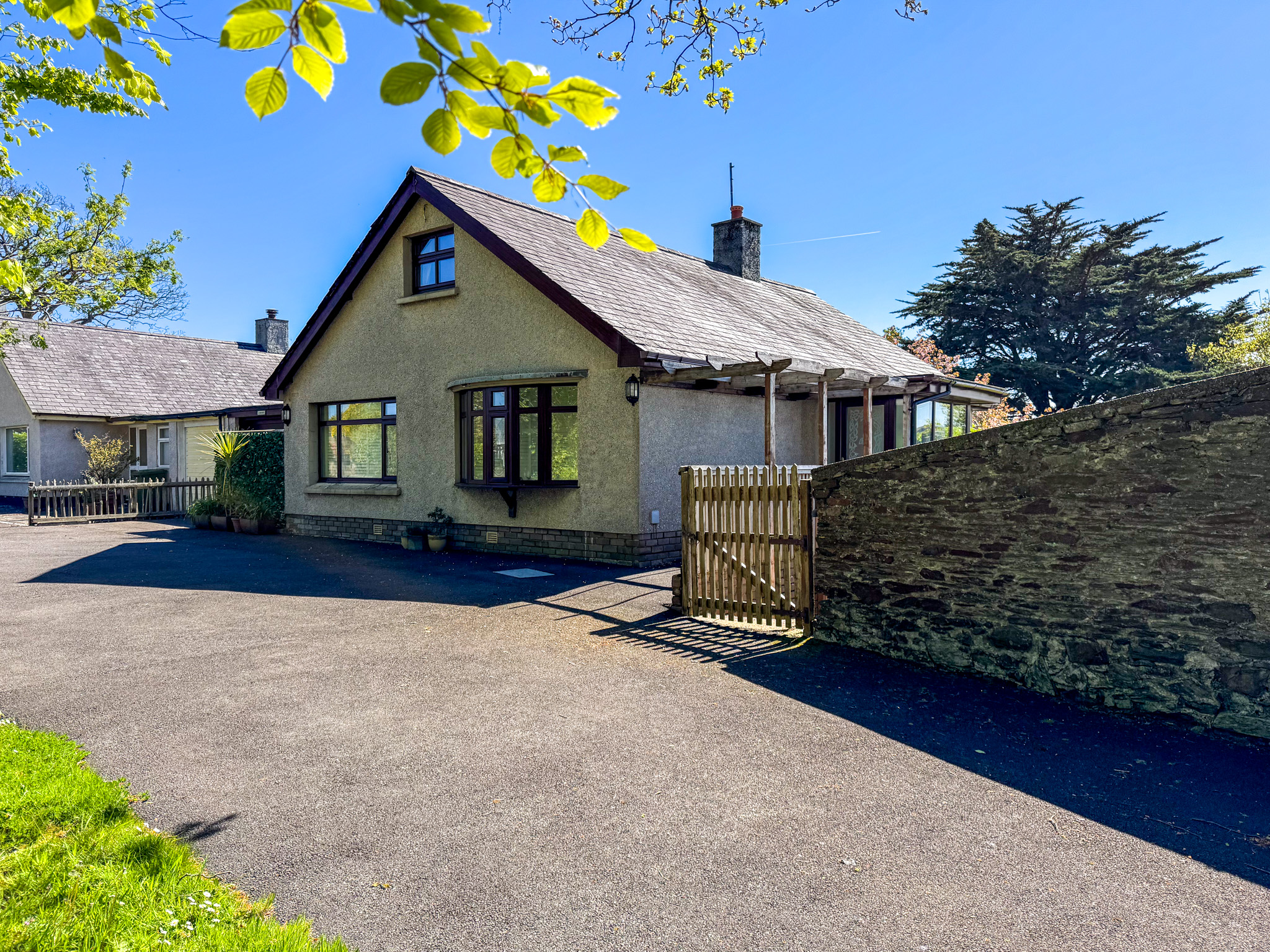 Cormin, Main Road, Glen Vine. — Photo 1 of 29
