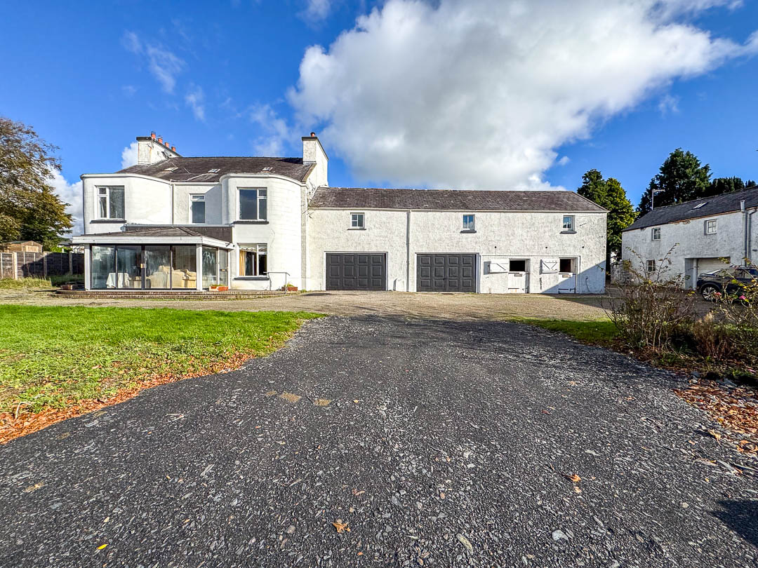 Ballagarey House, Main Road, Glen Vine. — Photo 1 of 27