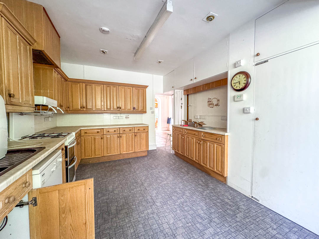 Ballagarey House, Main Road, Glen Vine. — Photo 5 of 27