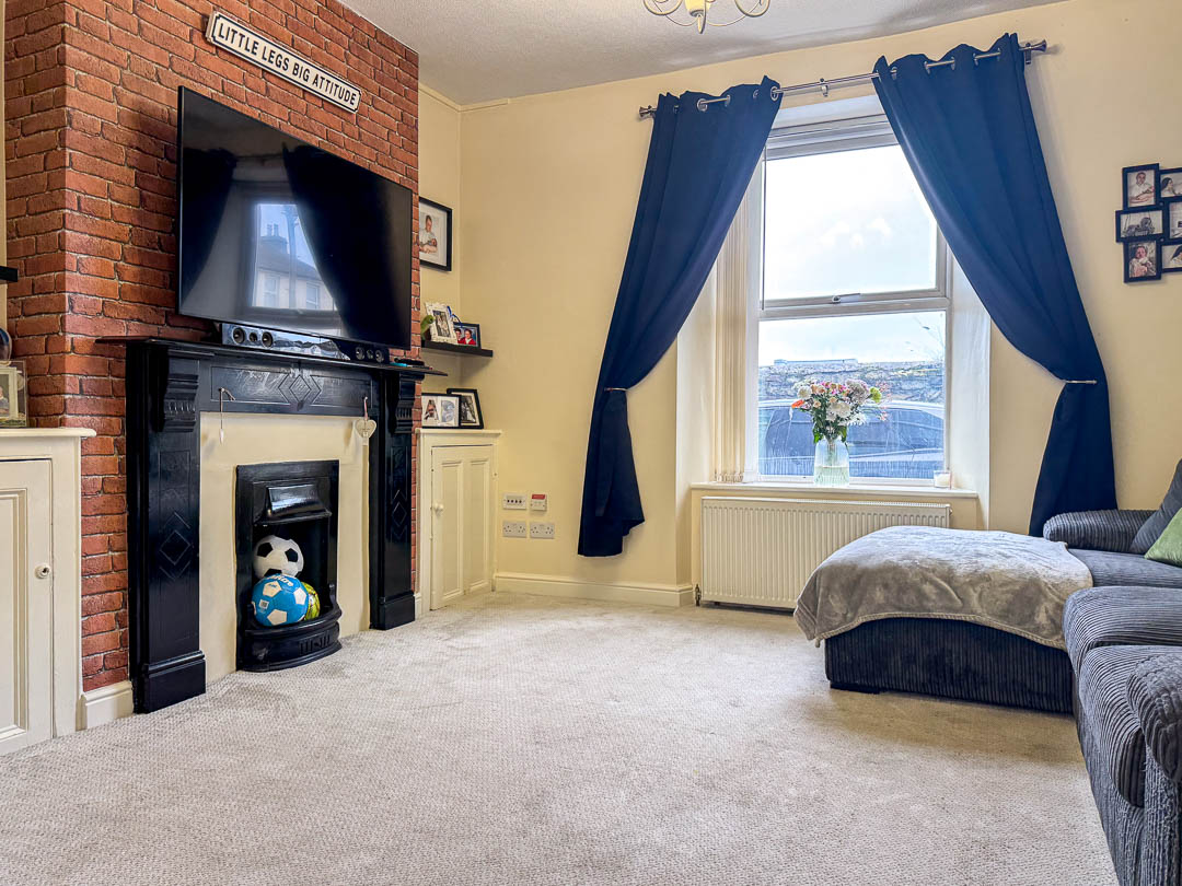 3 Clarke Street, Douglas. — Photo 4 of 14