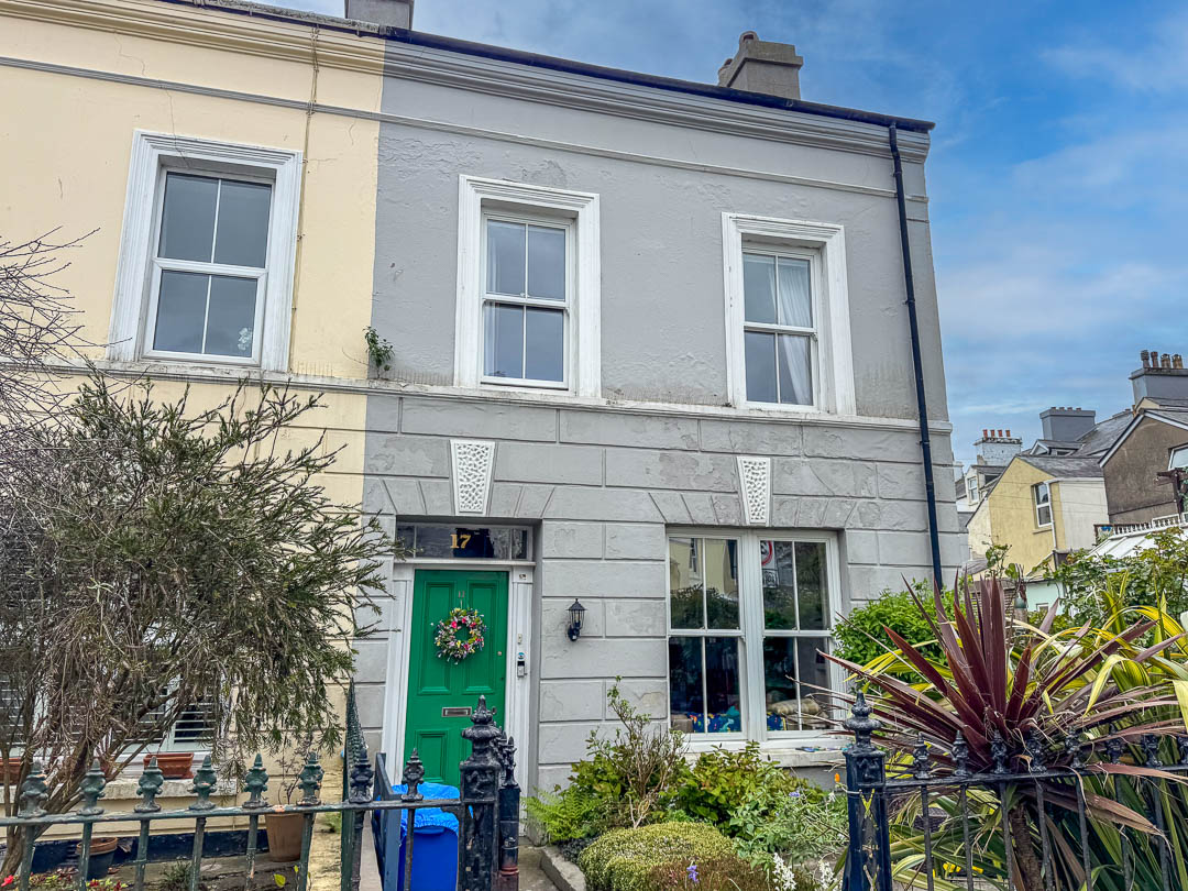 17 Alexander Drive, Douglas. — Photo 1 of 15