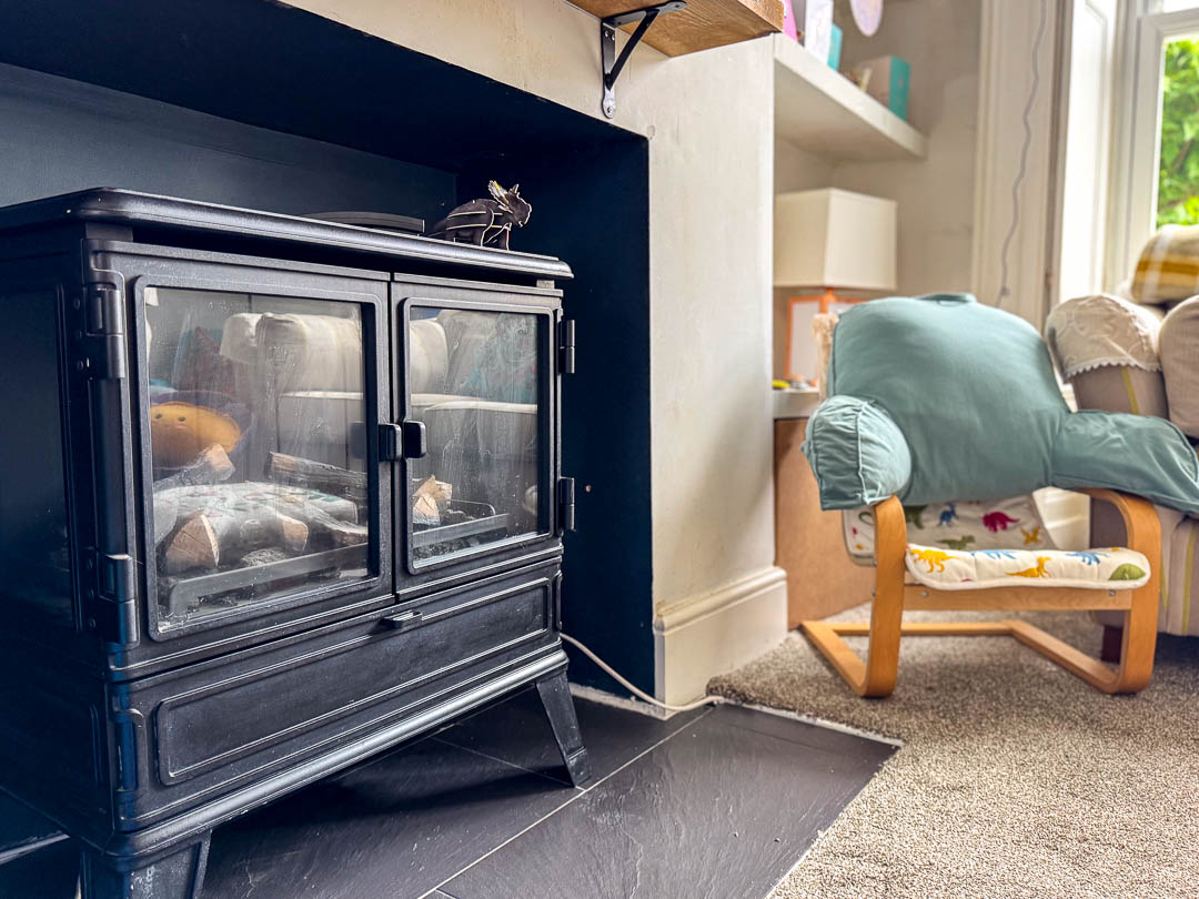 17 Alexander Drive, Douglas. — Photo 4 of 15