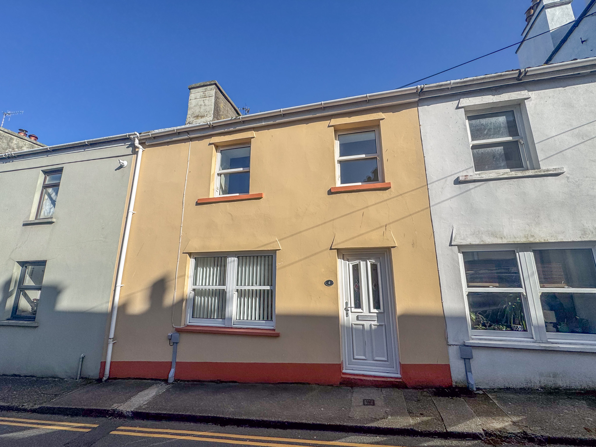 4 Bridge Street, Peel. — Photo 1 of 13