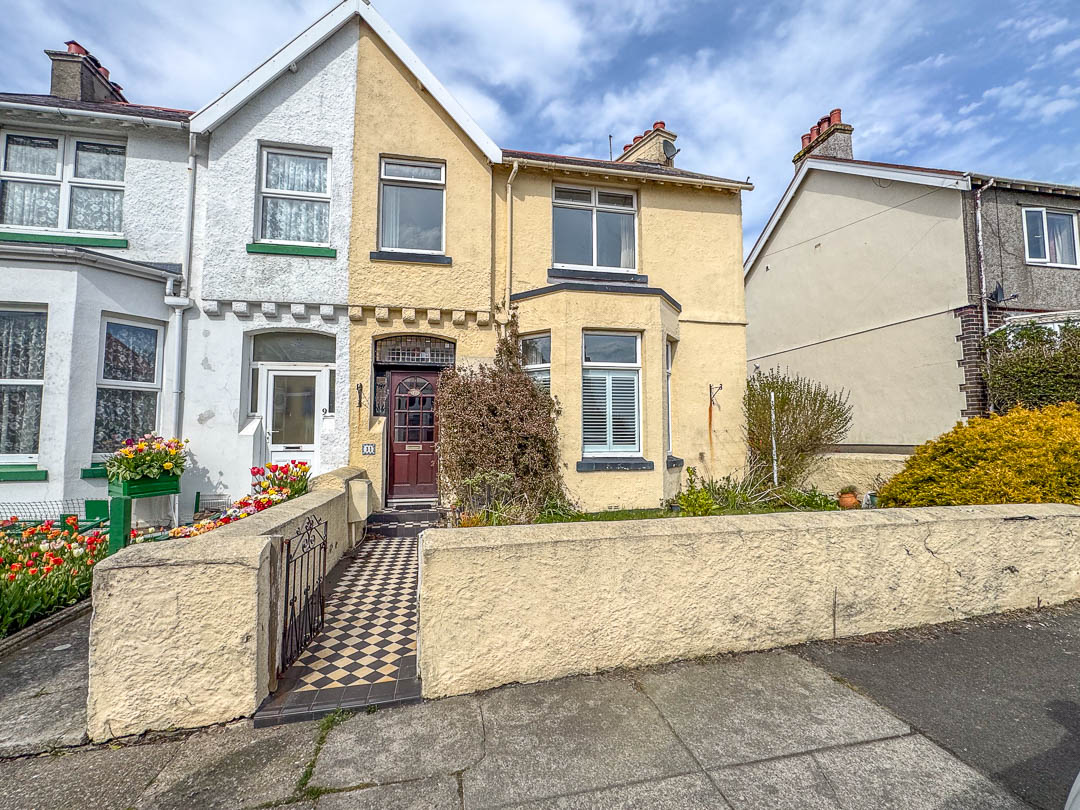 11 Royal Drive, Onchan. — Photo 1 of 18