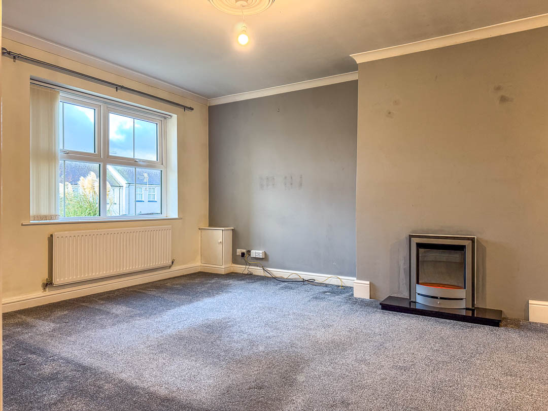 14 Ard Reayrt, Ramsey Road, Laxey. — Photo 4 of 26