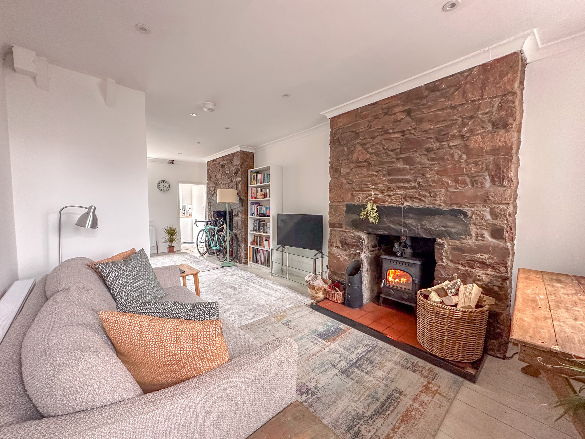 12 Orry Lane, Peel. — Photo 4 of 17