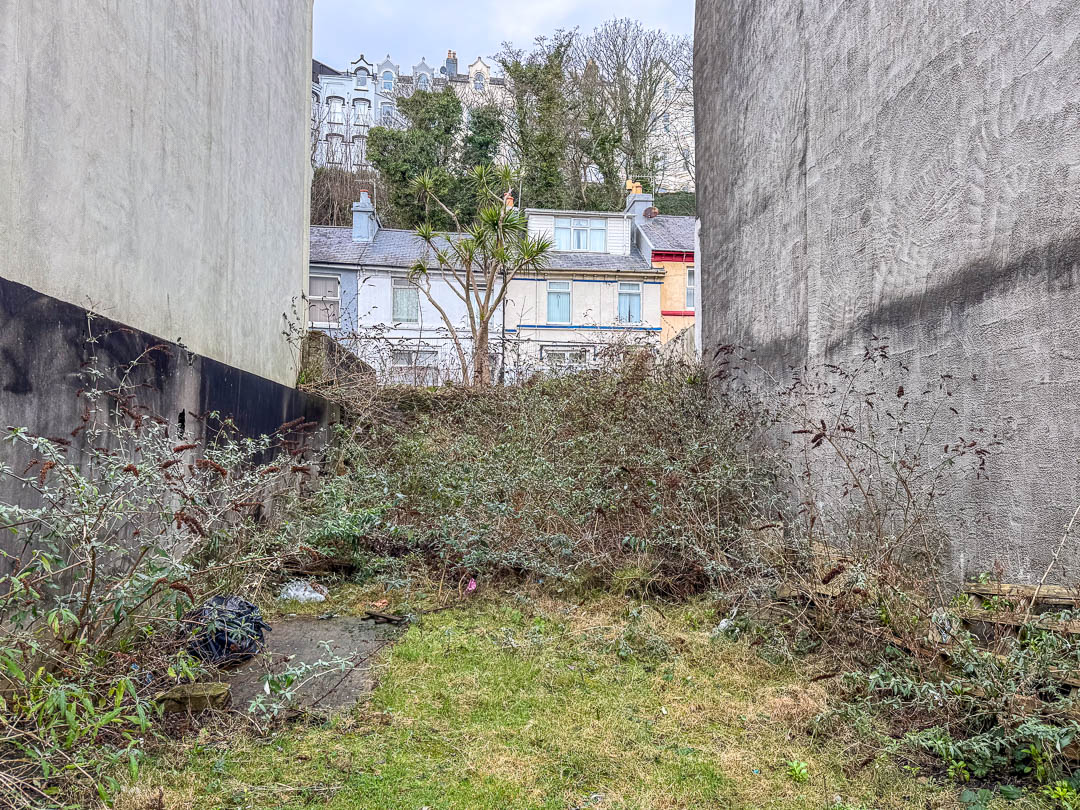34 Castlemona Avenue, Douglas. — Photo 2 of 4