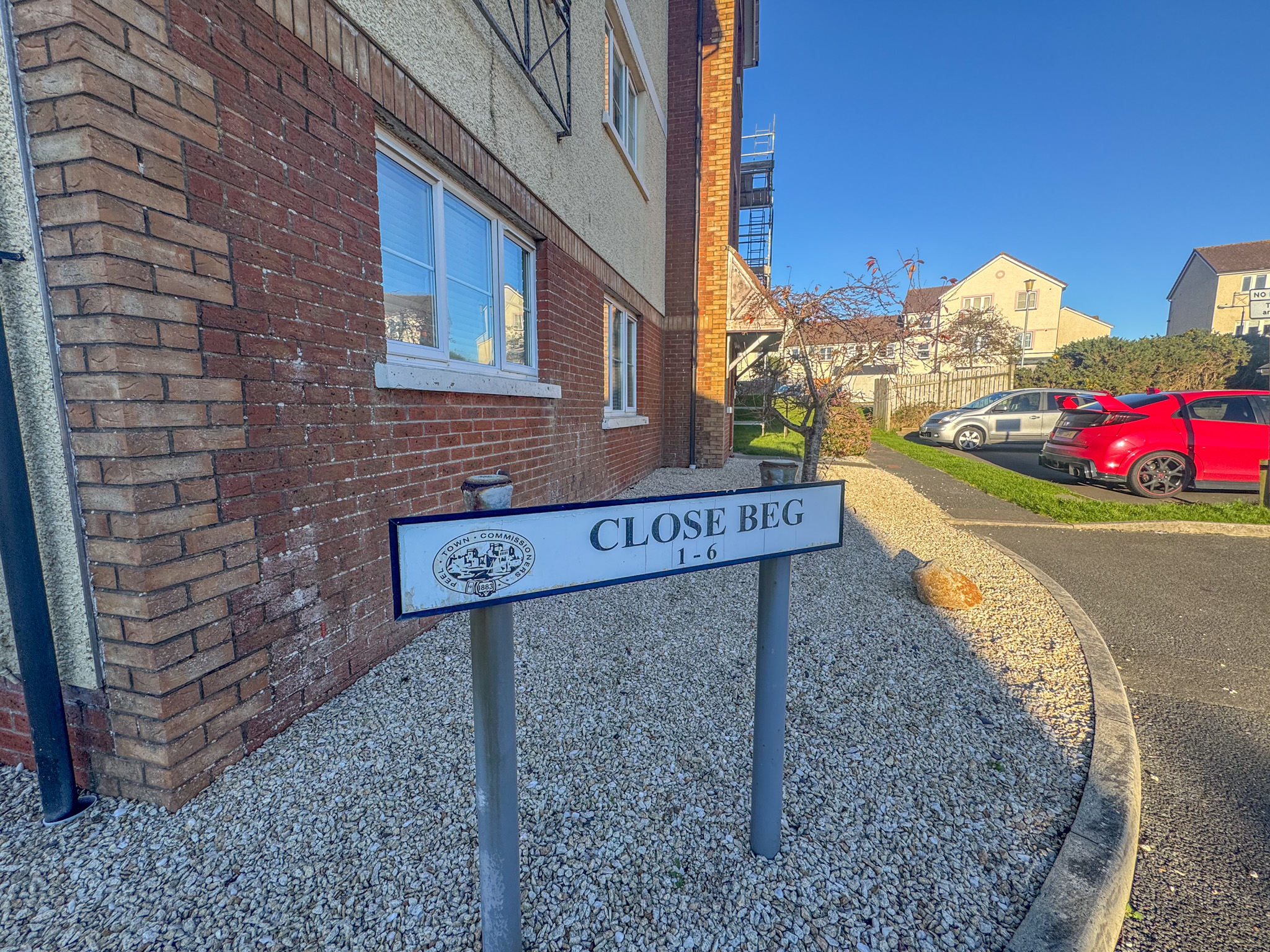 2 Close Beg, Peel. — Photo 1 of 16