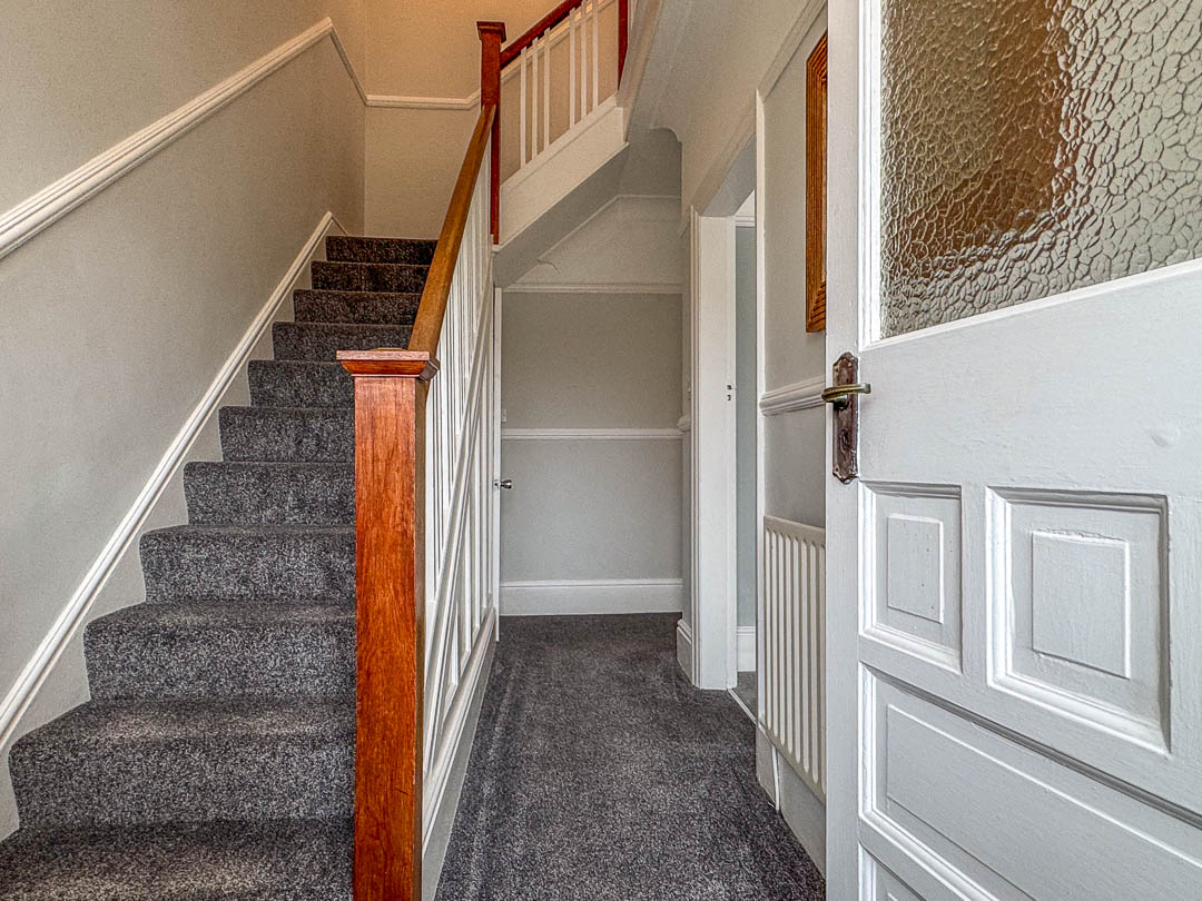 17 Westminster Drive, Douglas. — Photo 2 of 26