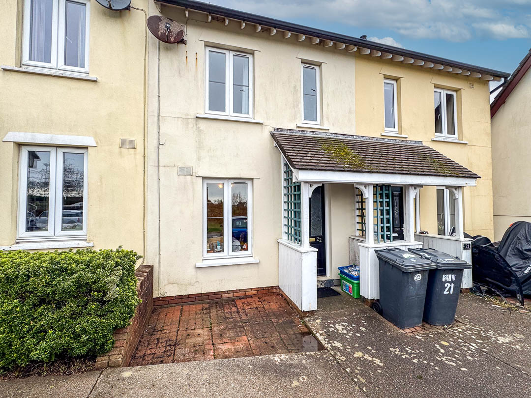 22 Lakeside Road, Douglas. — Photo 1 of 20