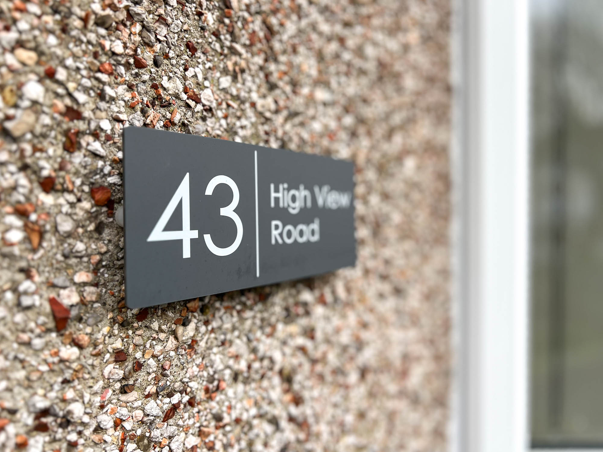 43 High View Road, Douglas. — Photo 2 of 33