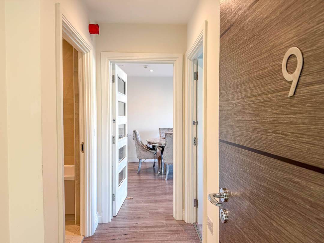 9 Royal Shore Apartments, Port Erin. — Photo 4 of 14