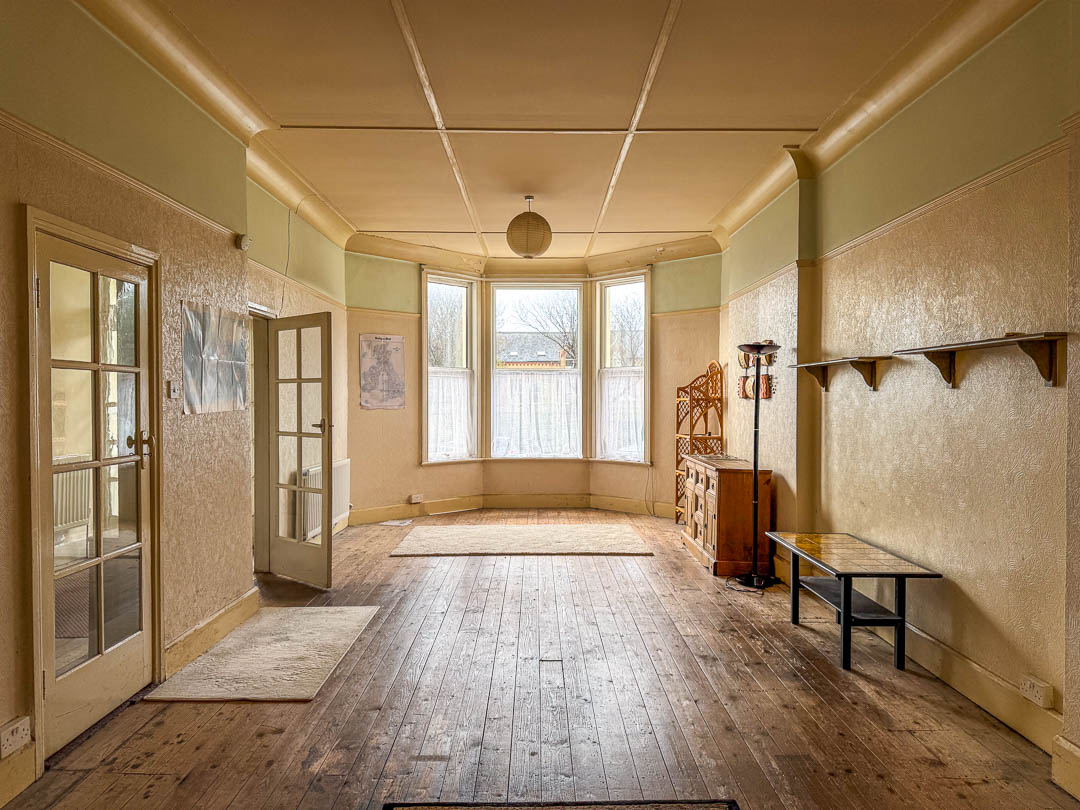 33 Hutchinson Square, Douglas. — Photo 3 of 17