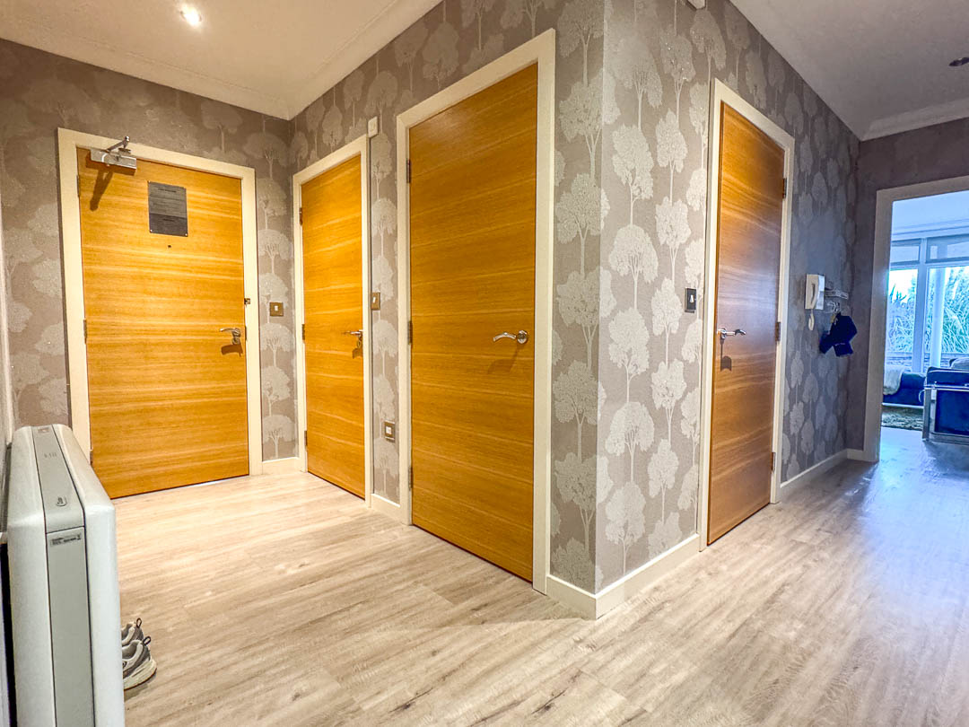 Apt 45, Majestic Apartments, Onchan. — Photo 3 of 25