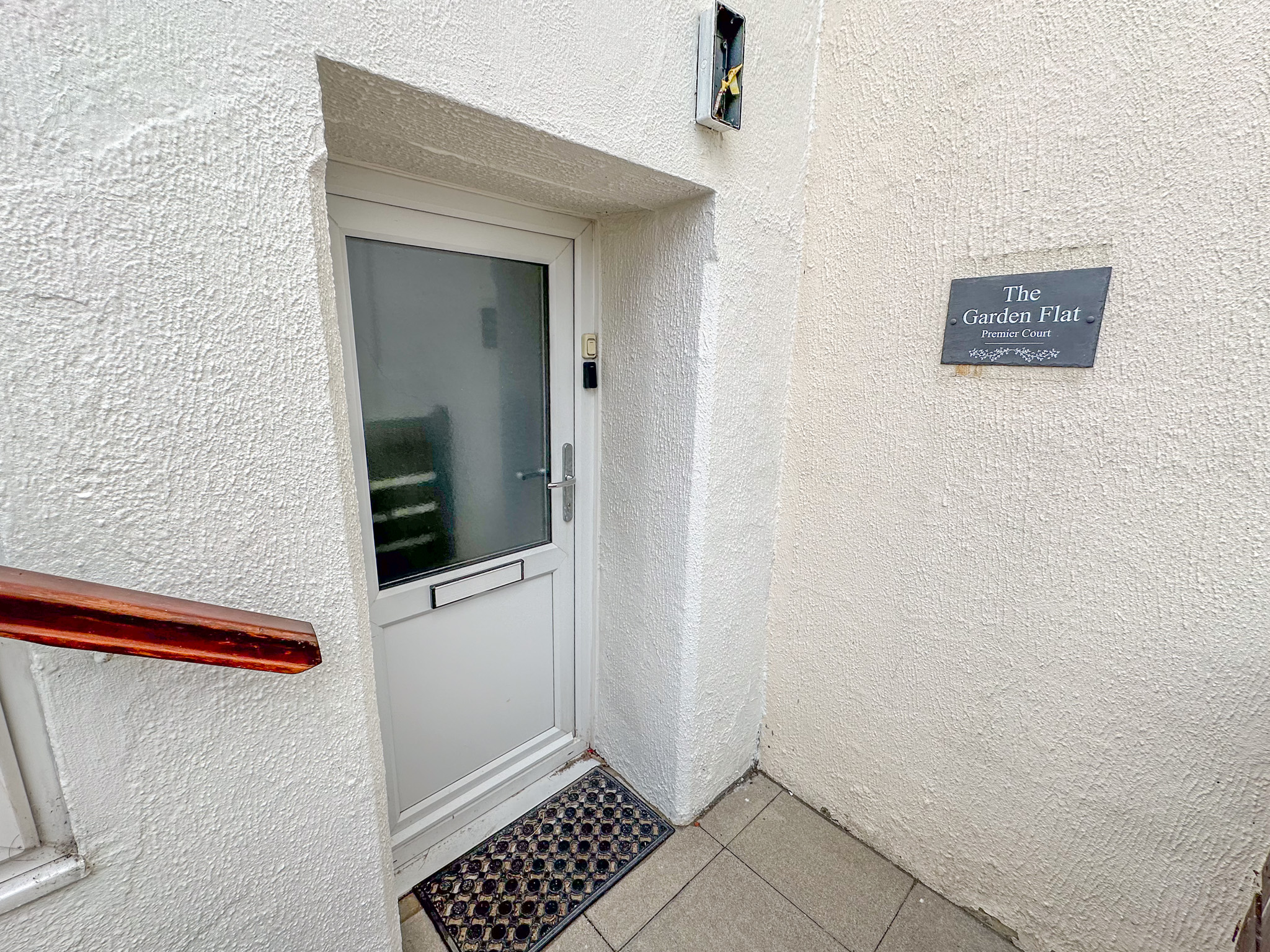 Garden Flat, Premier Court, Ramsey. — Photo 3 of 25