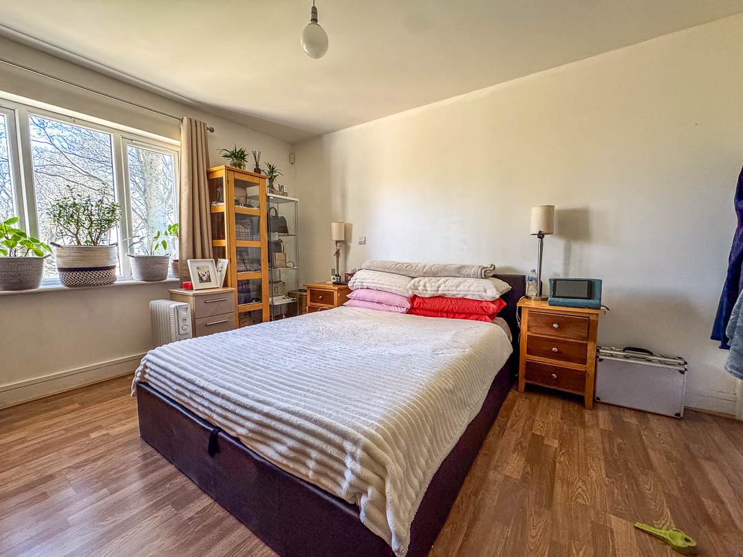 13 St Ninians Court, Douglas. — Photo 4 of 12