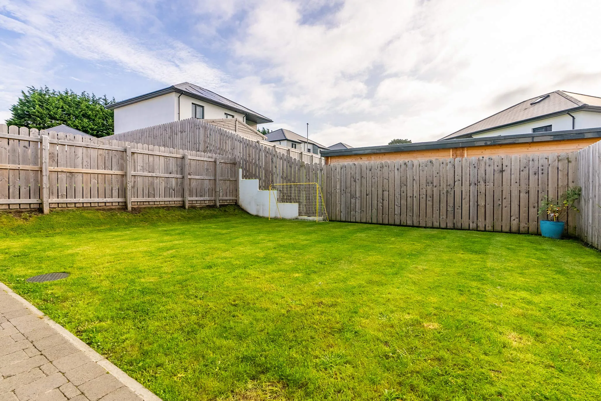 11 Clifton Drive, Ramsey. — Photo 2 of 5
