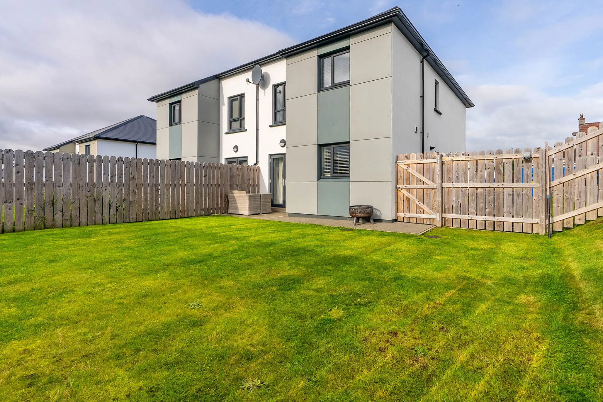 11 Clifton Drive, Ramsey. — Photo 3 of 5