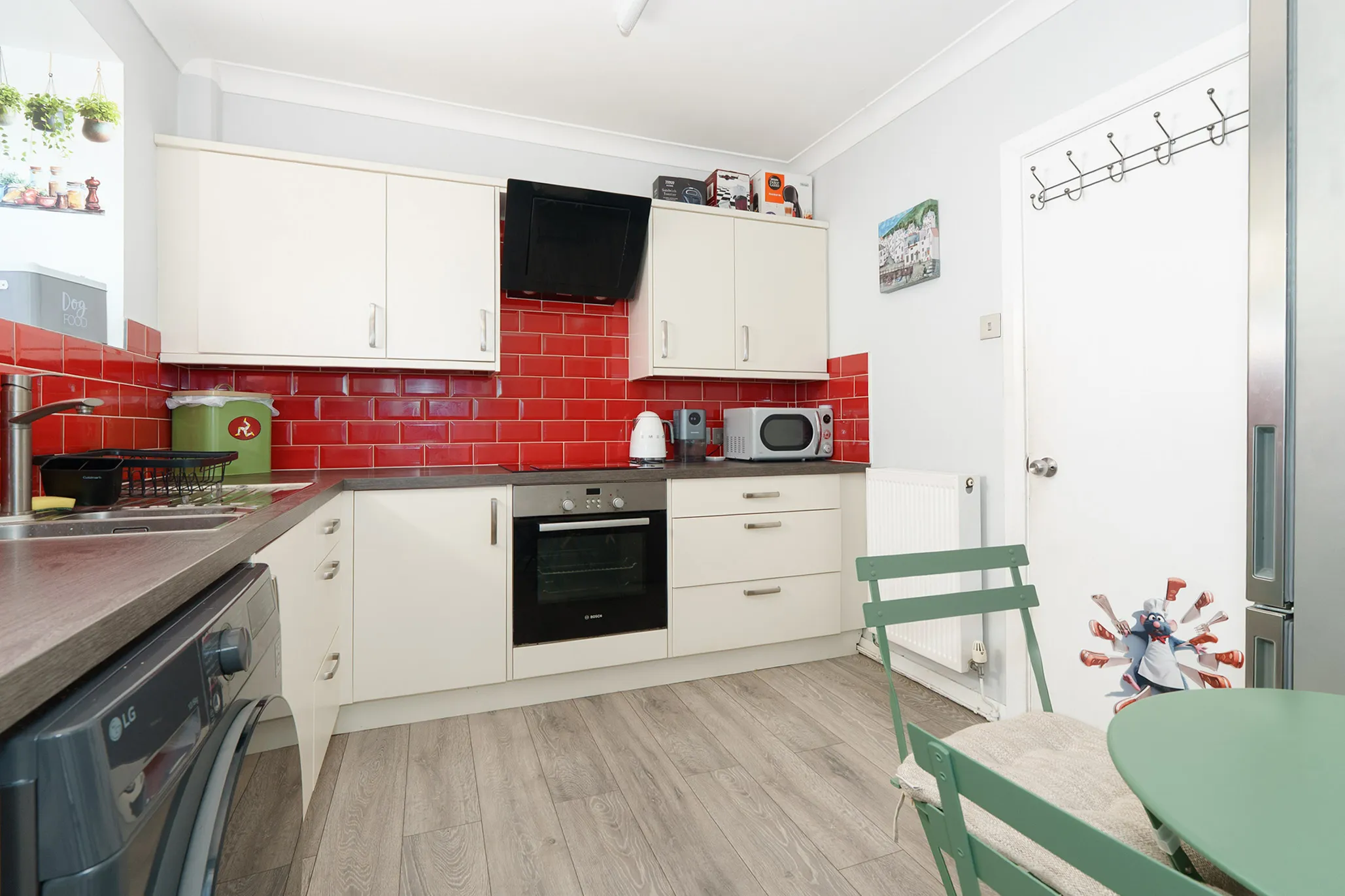 Apartment 1, Grosvenor Court, Derby Terrace, Douglas. — Photo 5 of 5