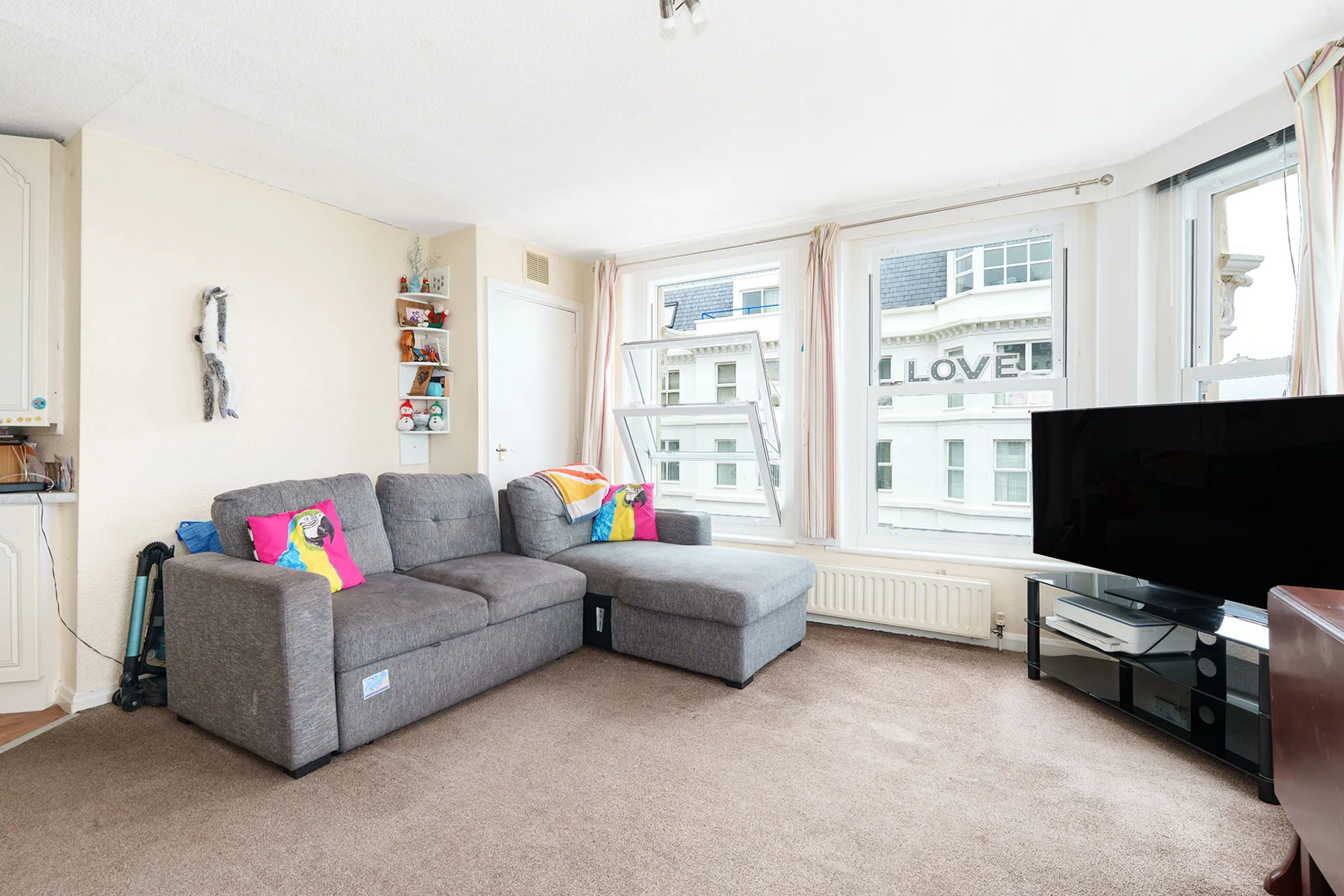 Apartment 7, Marlborough Court Apartments, Douglas. — Photo 4 of 5