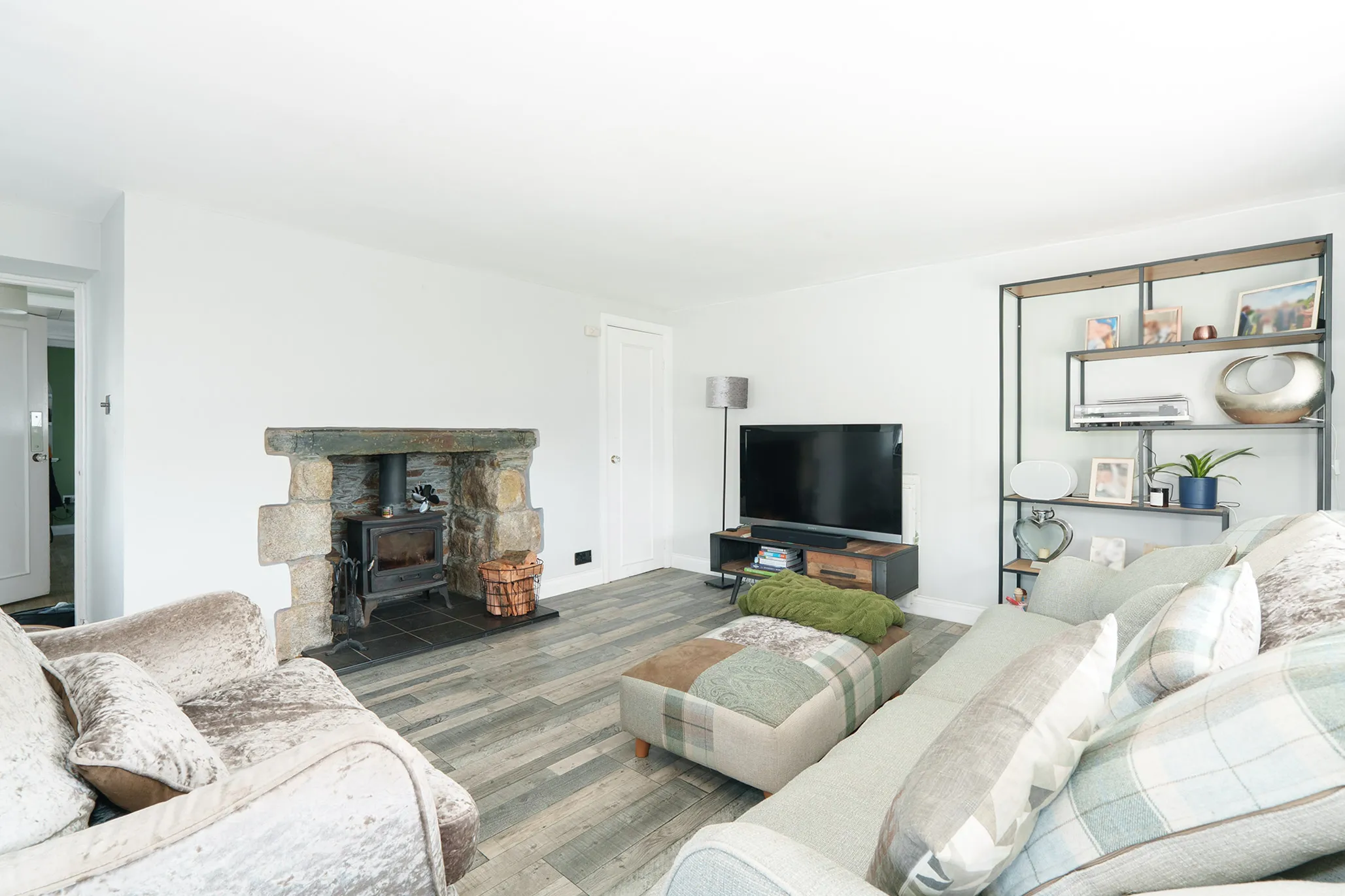 2 Church Cottages, St Marks, Santon. — Photo 4 of 5