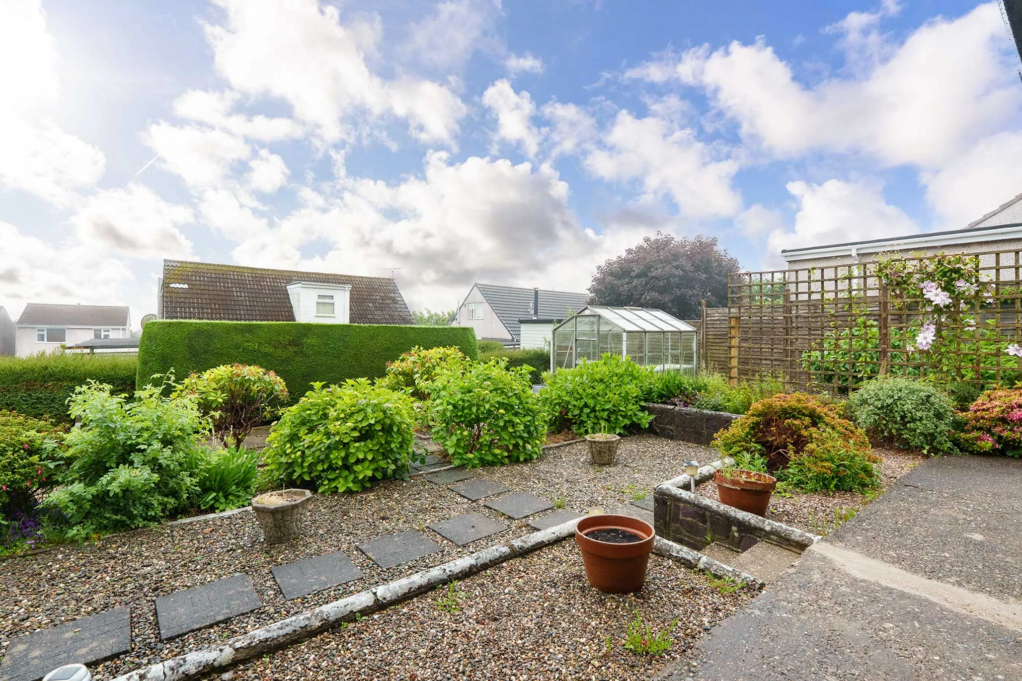 3 Marina Close, Onchan. — Photo 3 of 5