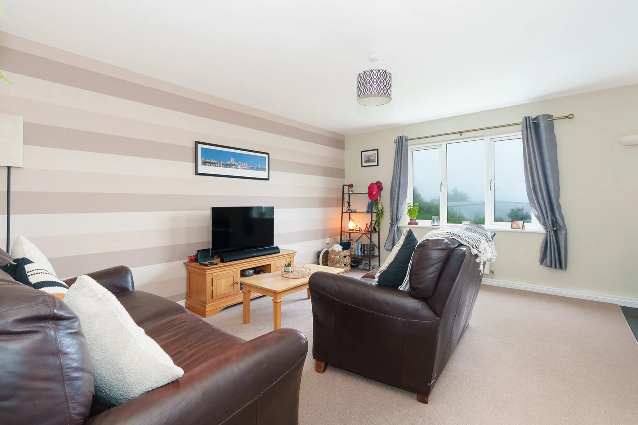 14 Ballacottier Meadow, Douglas. — Photo 2 of 5