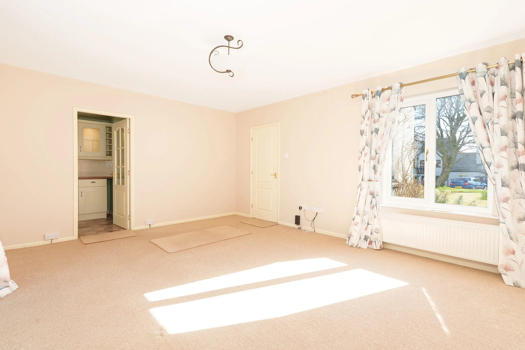 49 Murrays Lake Drive, Mount Murray, Douglas. — Photo 4 of 5