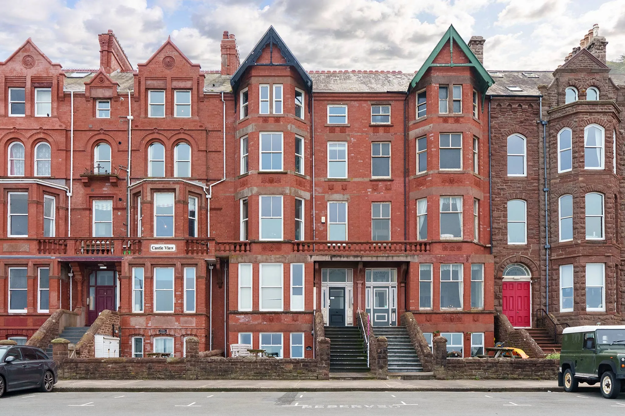 Apartment 7, Athol House, 4 Marine Parade, Peel. — Photo 1 of 5
