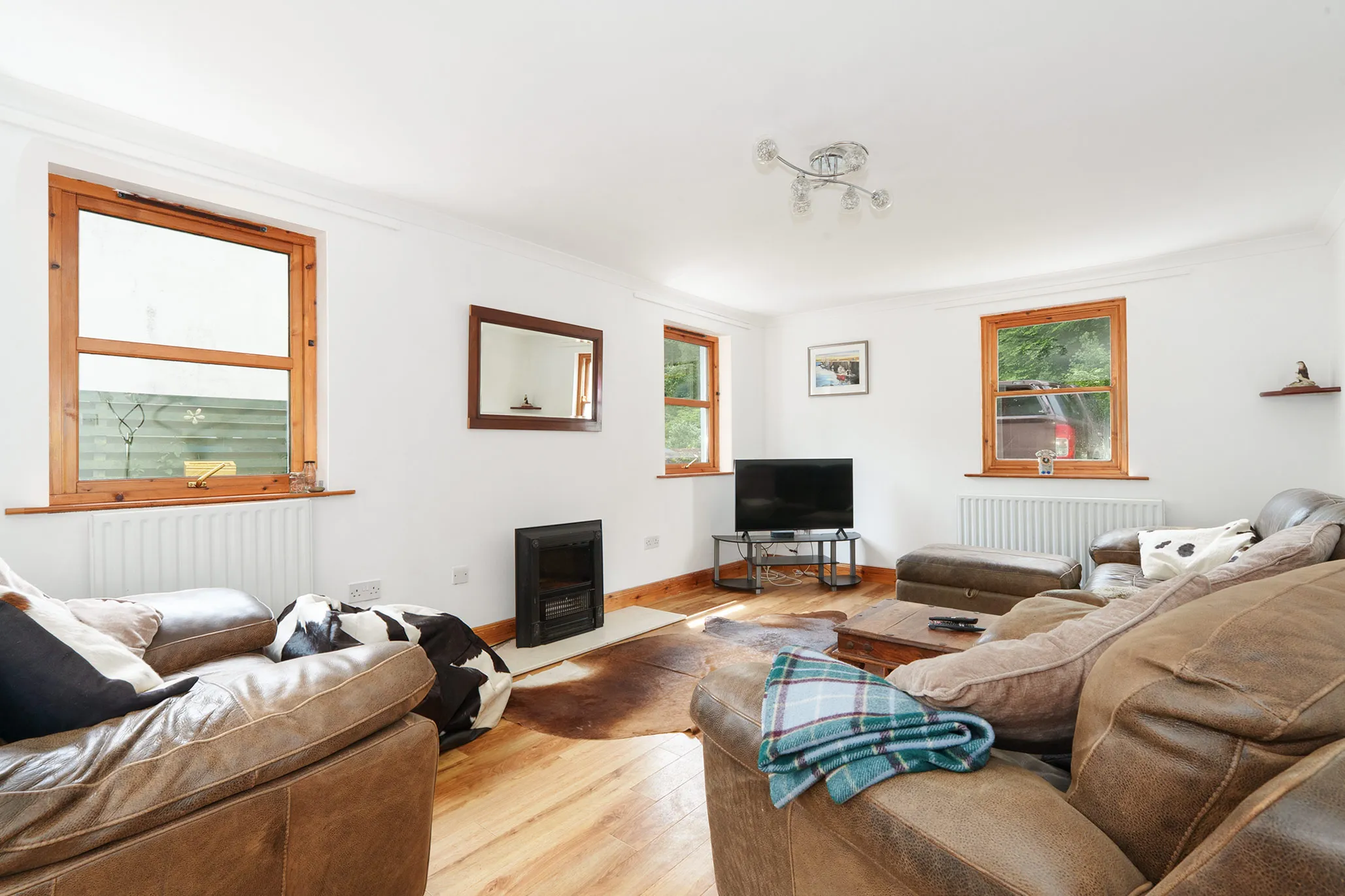 Glenedge, Glen Road, Laxey. — Photo 4 of 5
