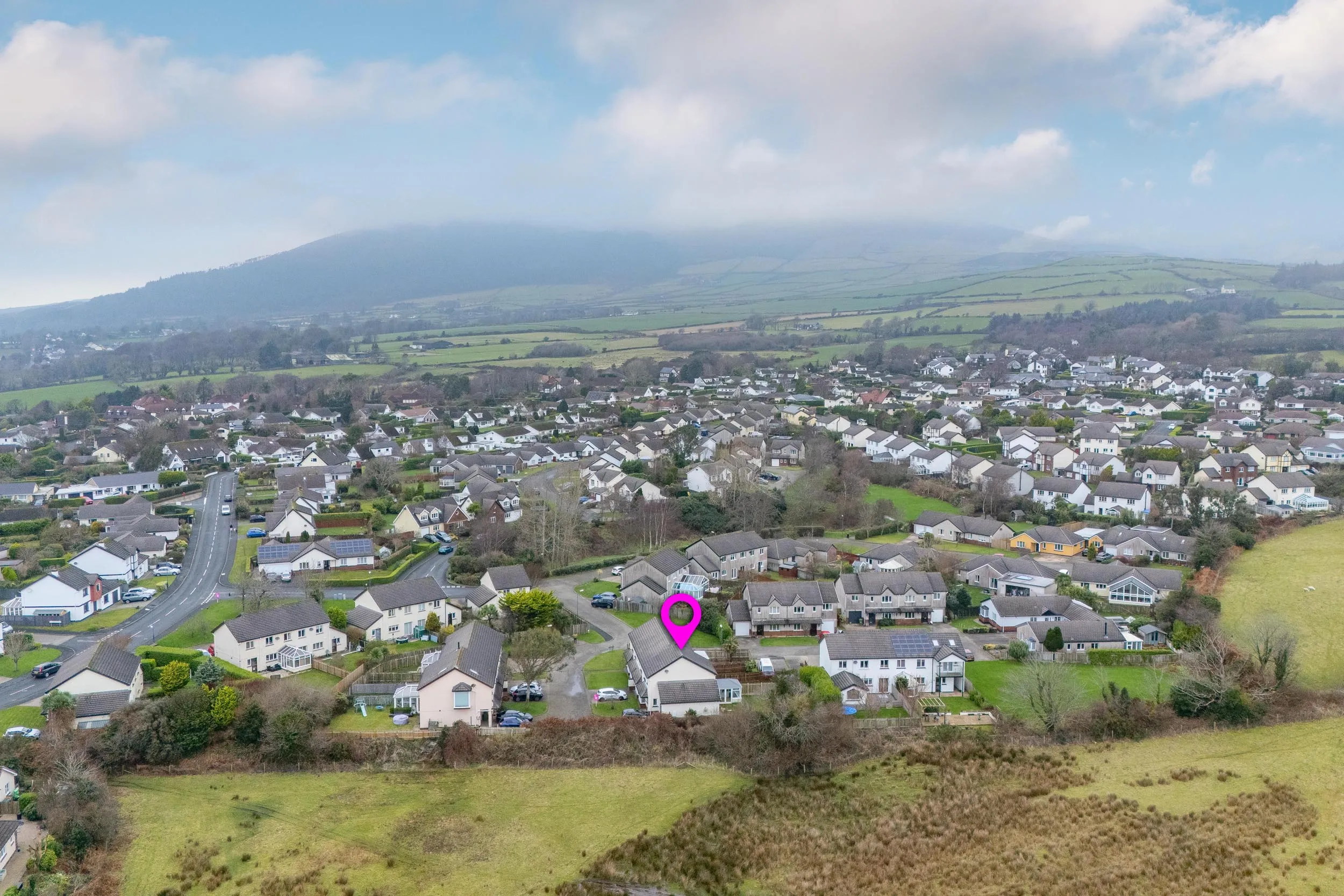 7 The Crofts, Glen Vine. — Photo 3 of 5