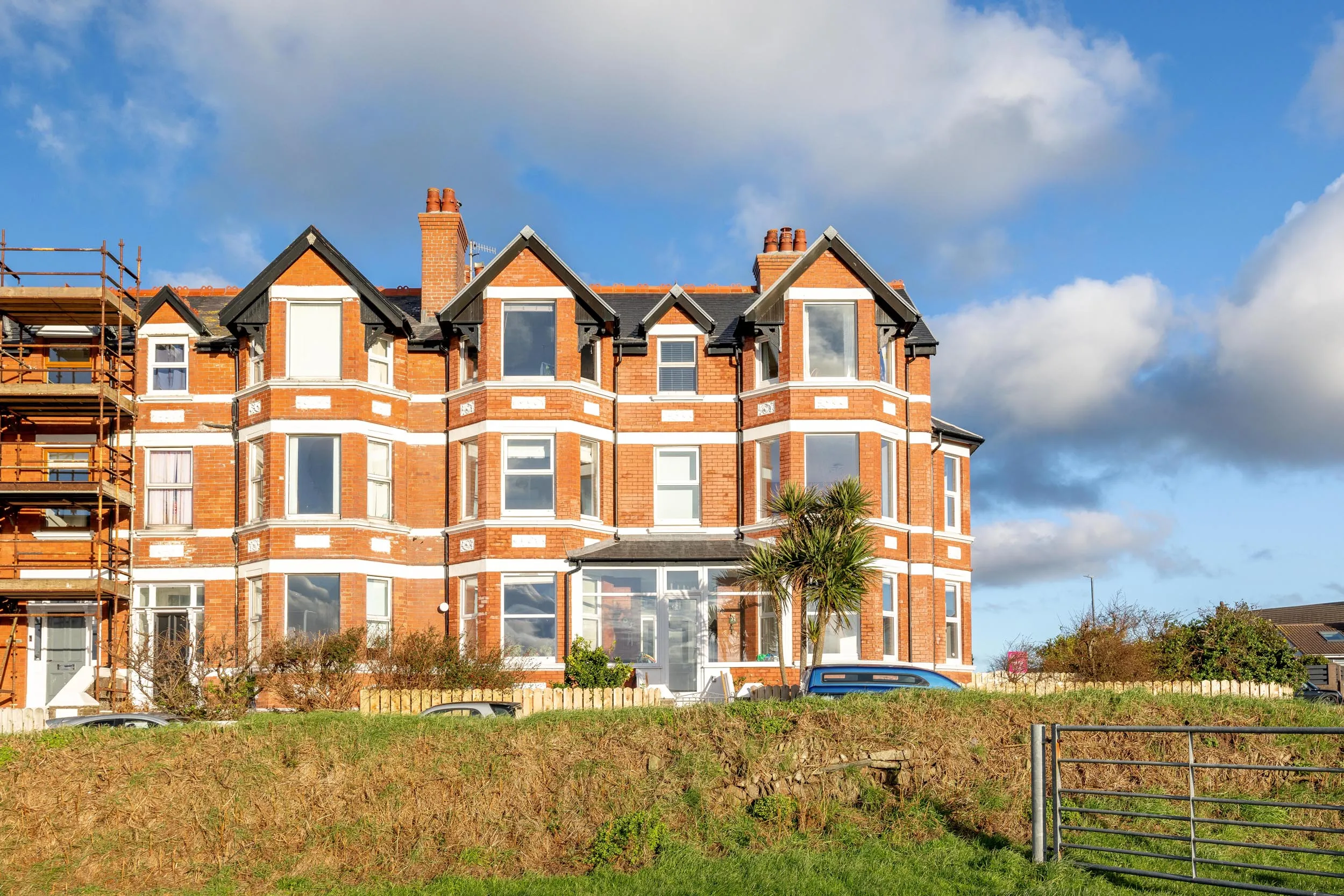 Flat 1, The Headlands, Peel. — Photo 1 of 5