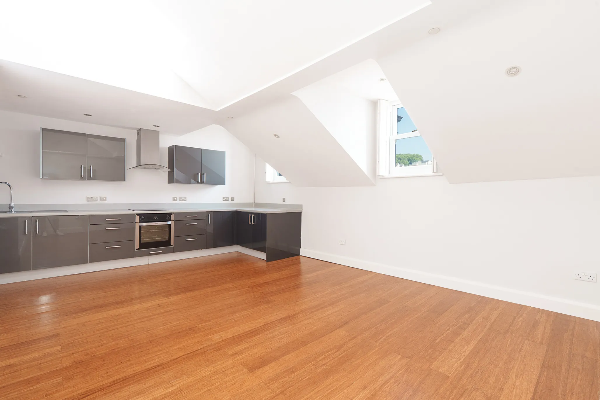 Flat 4, Norley , 3 Mona Drive , Douglas. — Photo 5 of 5