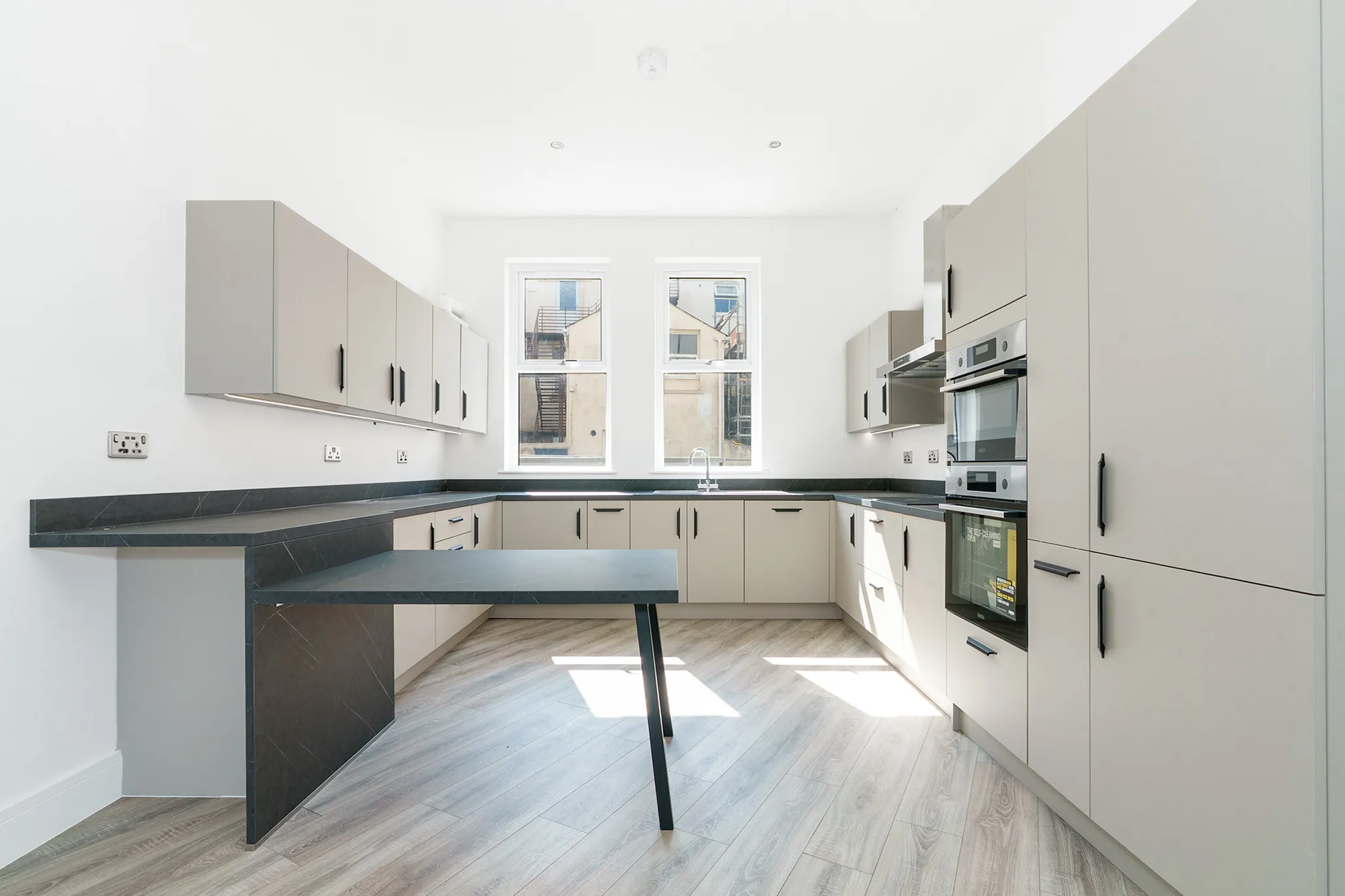 3 Crellins Court, Grosvenor Road, Douglas. — Photo 5 of 5